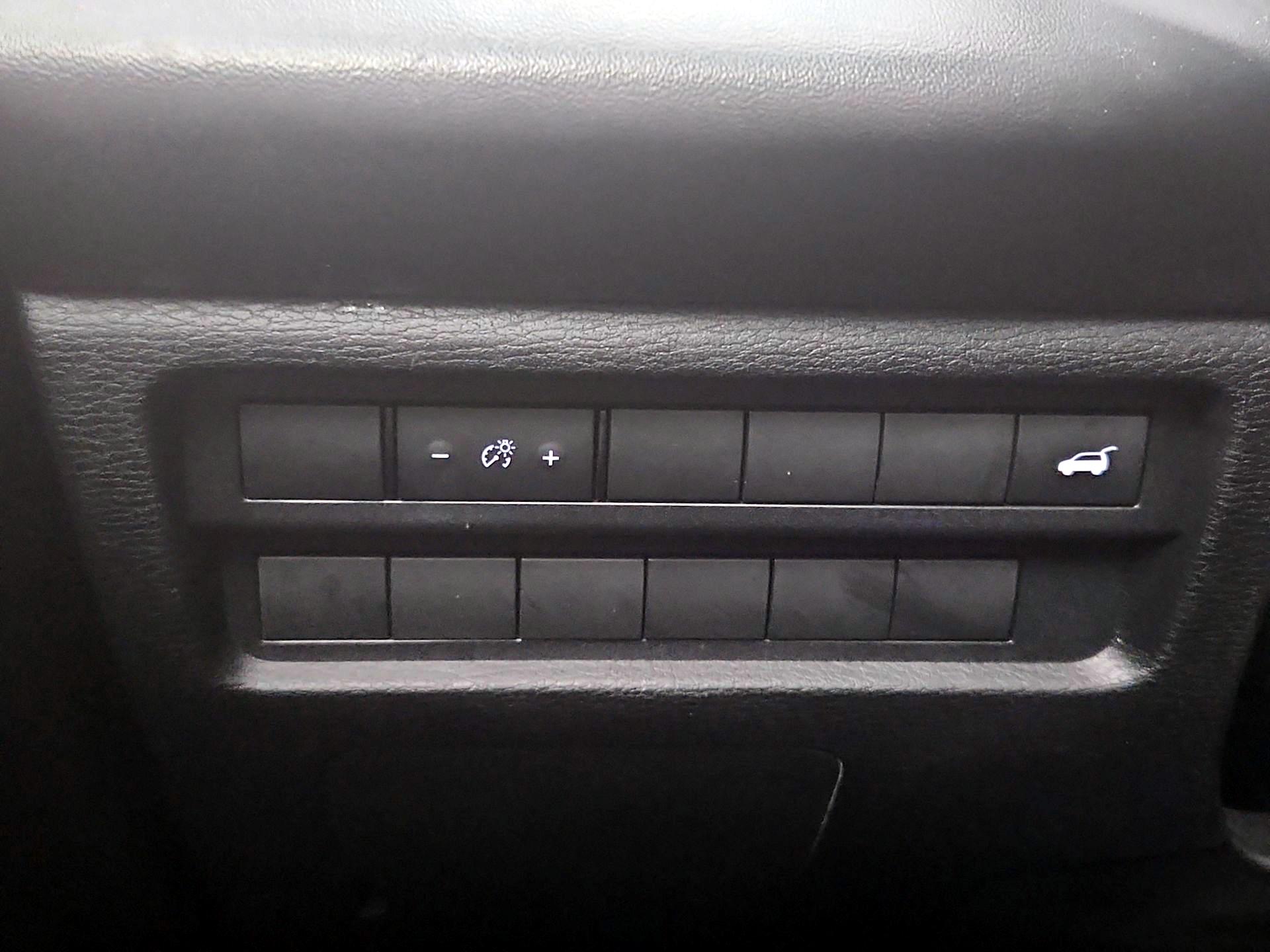 Thumbnail: 2022 Mitsubishi Outlander - 13