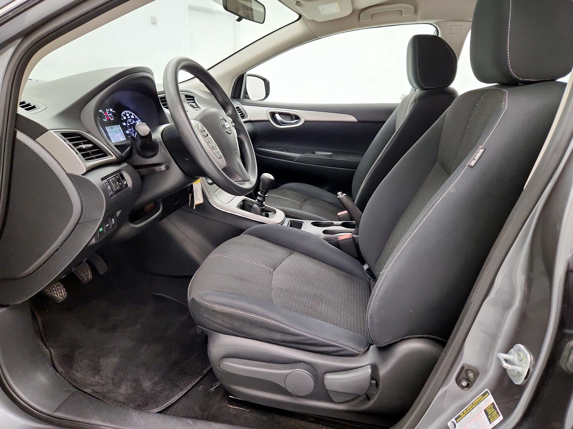 Thumbnail: 2015 Nissan Sentra - 11