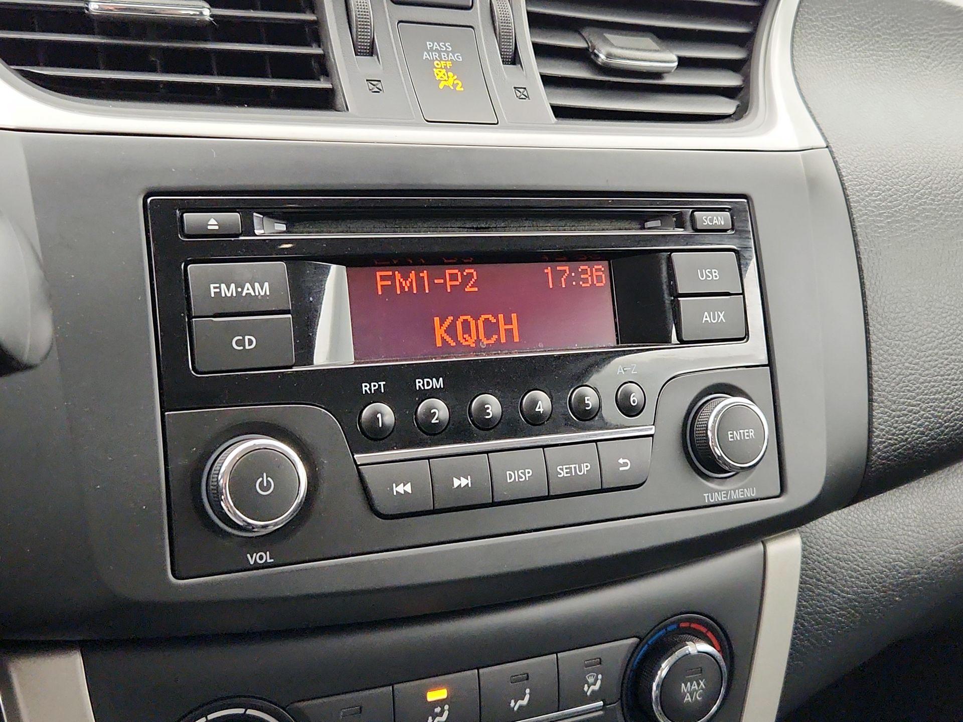 Thumbnail: 2015 Nissan Sentra - 14