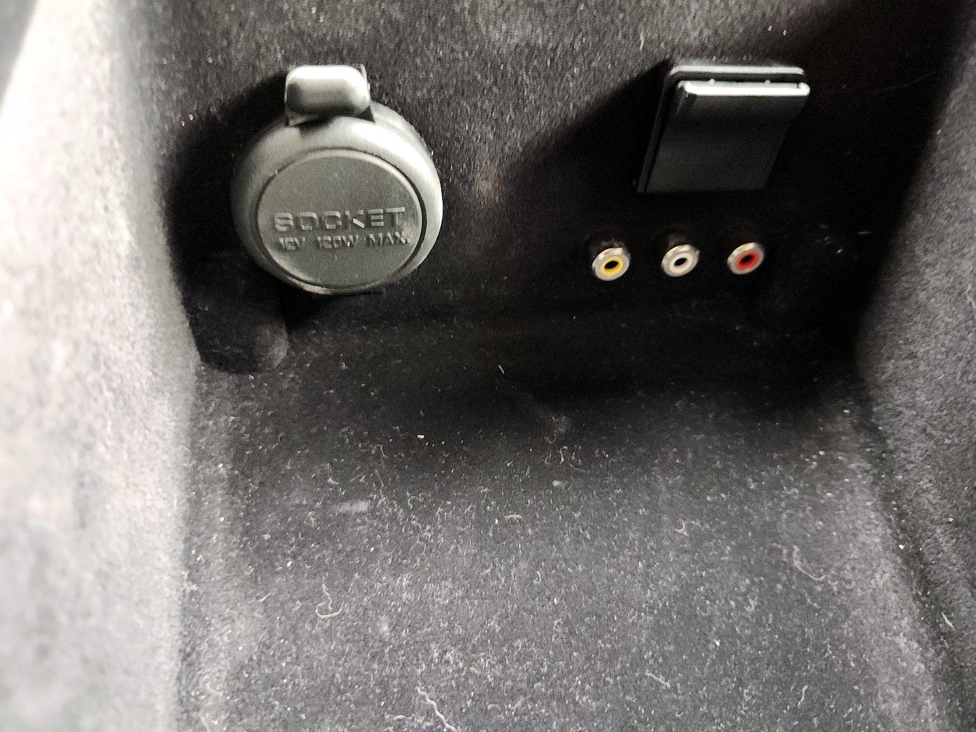 Thumbnail: 2018 Nissan Z - 19