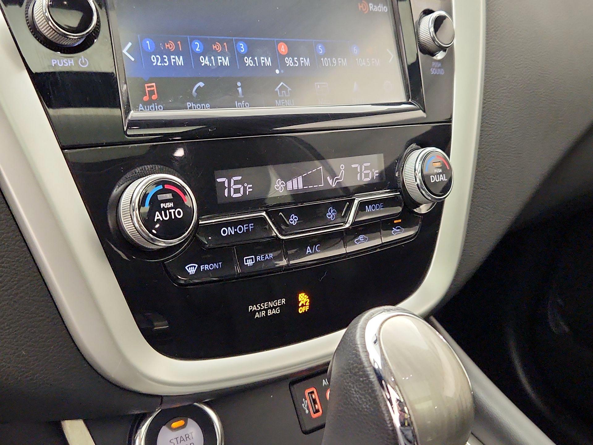 Thumbnail: 2018 Nissan Murano - 17