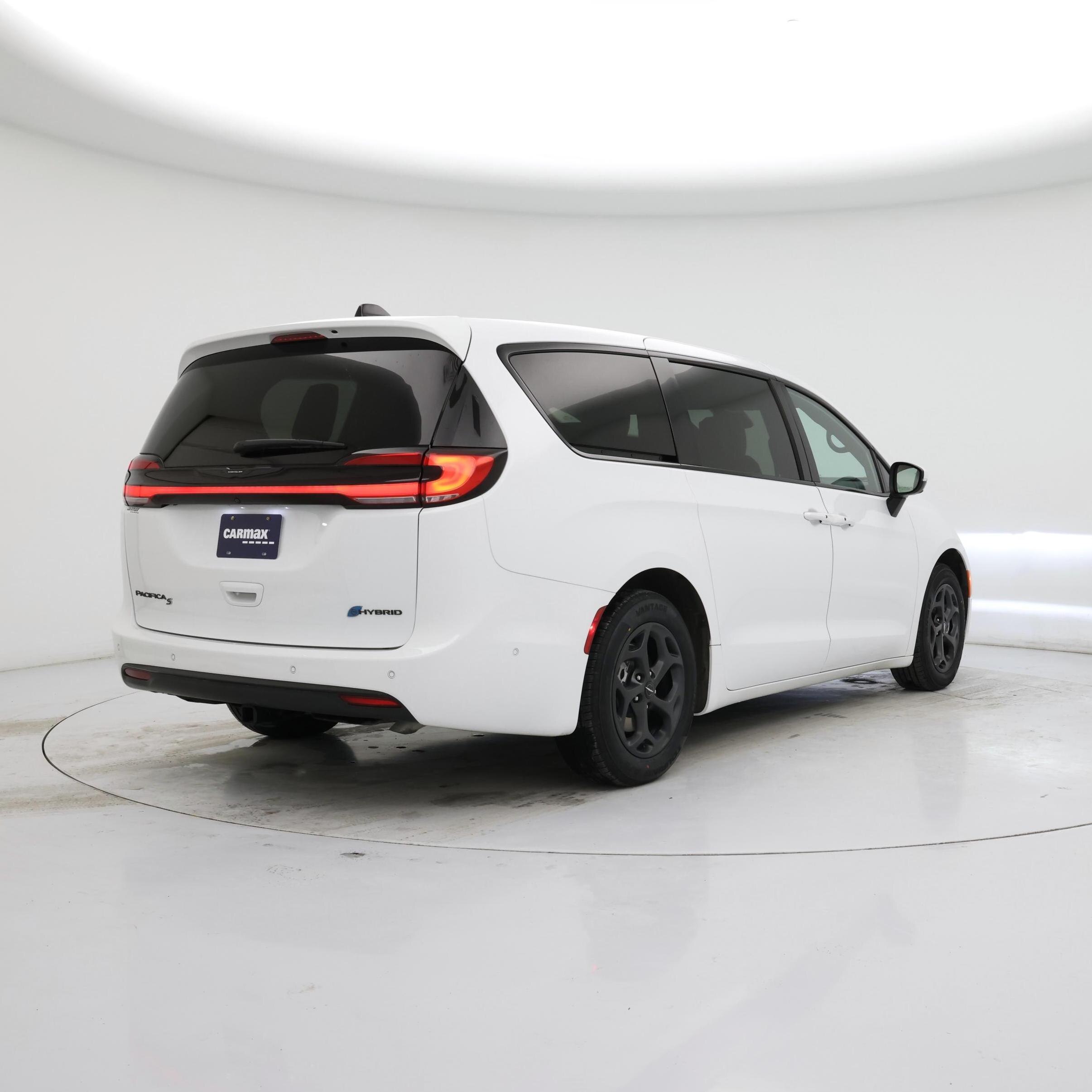 Thumbnail: 2023 Chrysler Pacifica - 8