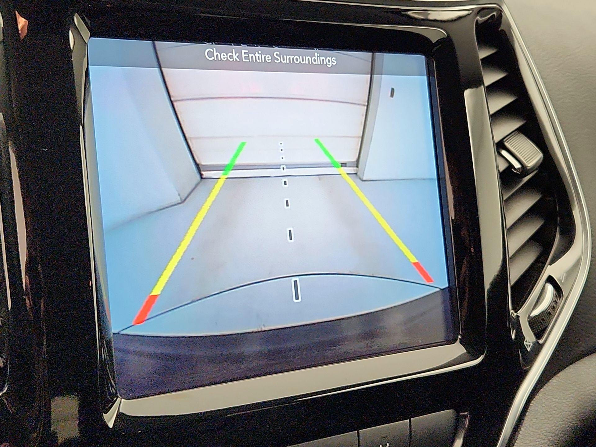 Thumbnail: 2019 Jeep Cherokee - 15