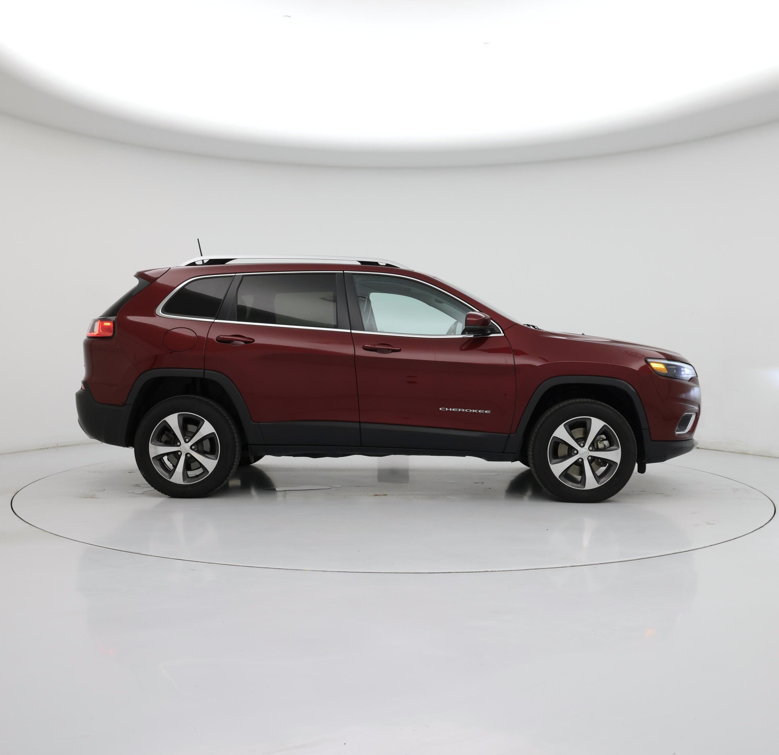Thumbnail: 2019 Jeep Cherokee - 7