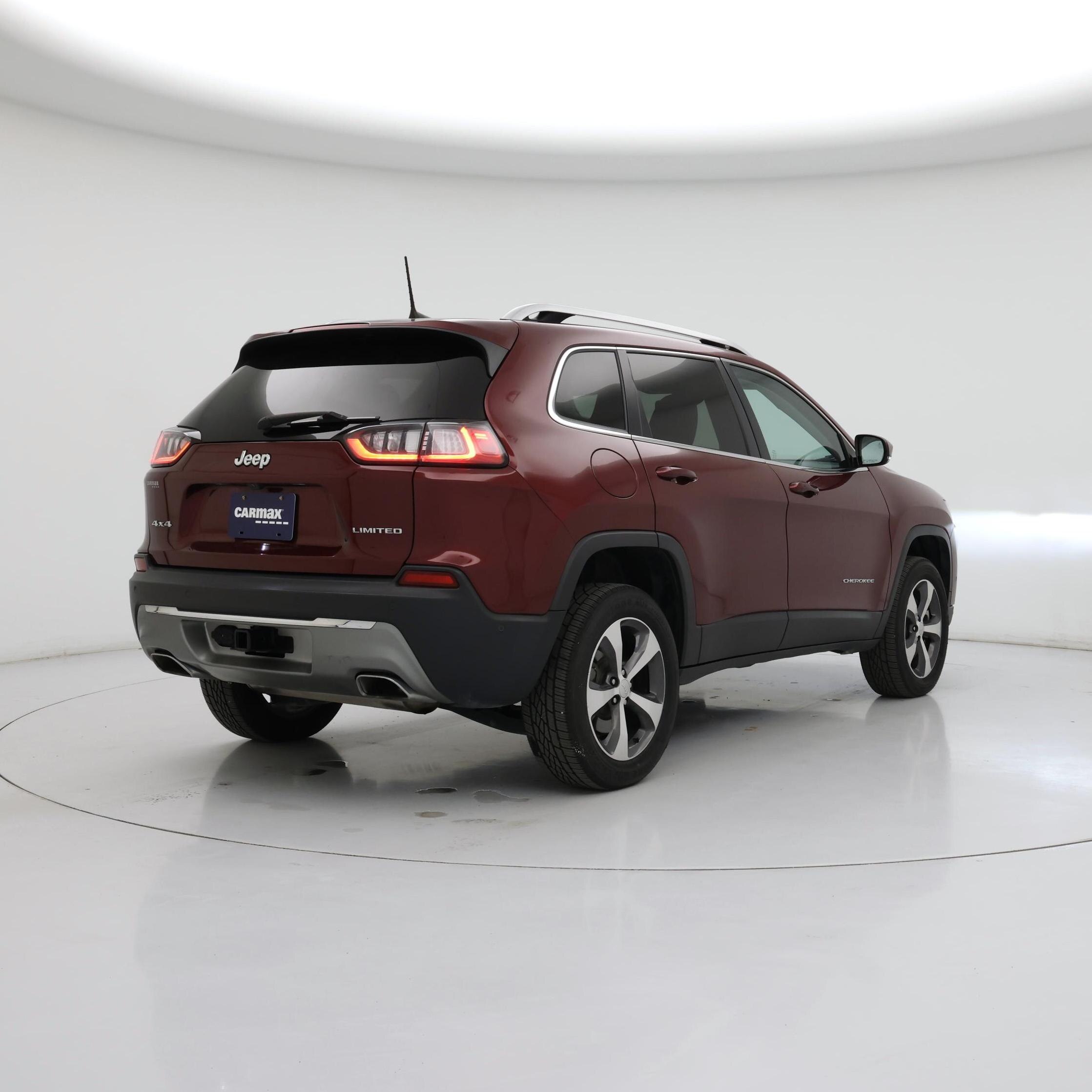 Thumbnail: 2019 Jeep Cherokee - 8