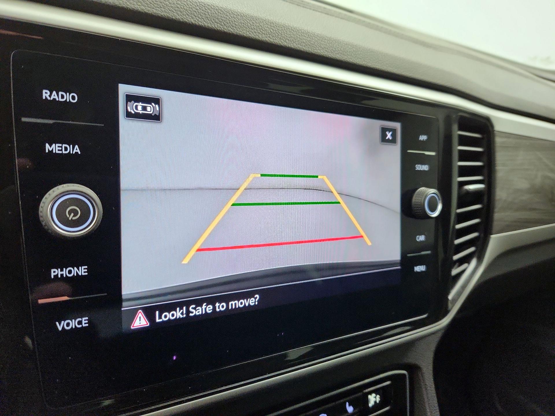 Thumbnail: 2022 Volkswagen Atlas - 14