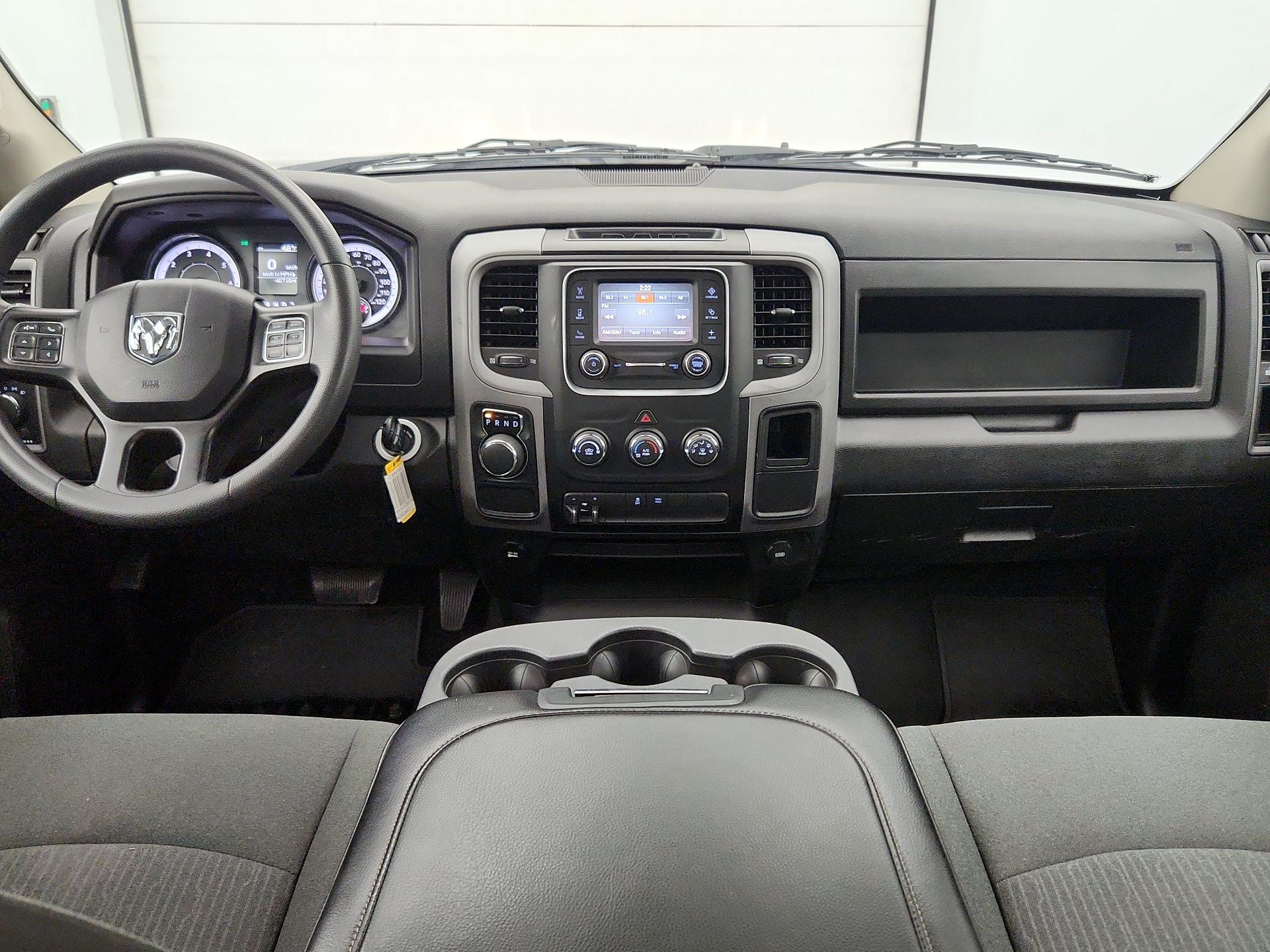 Thumbnail: 2022 RAM 1500 Classic - 9