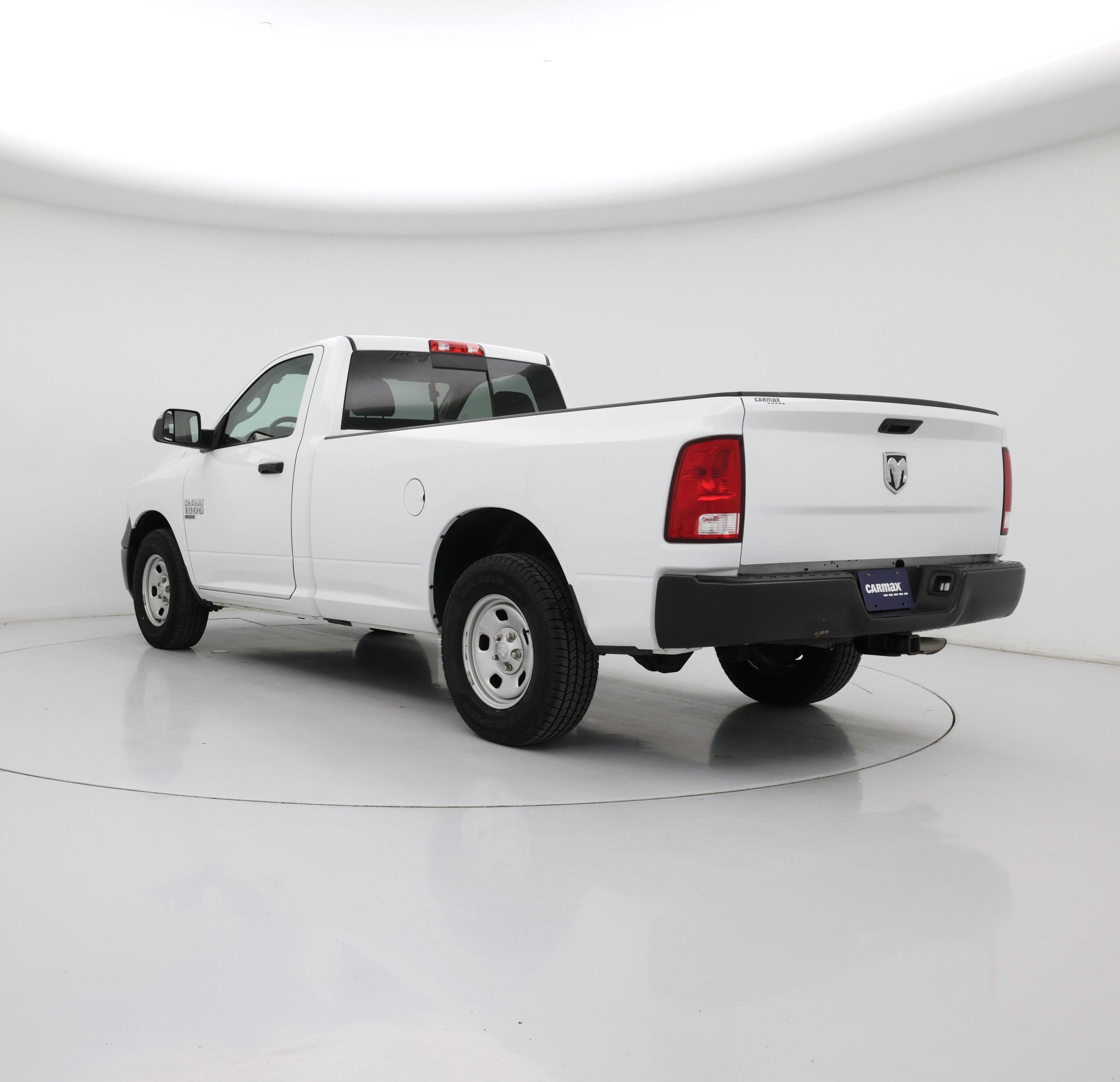 Thumbnail: 2022 RAM 1500 Classic - 2