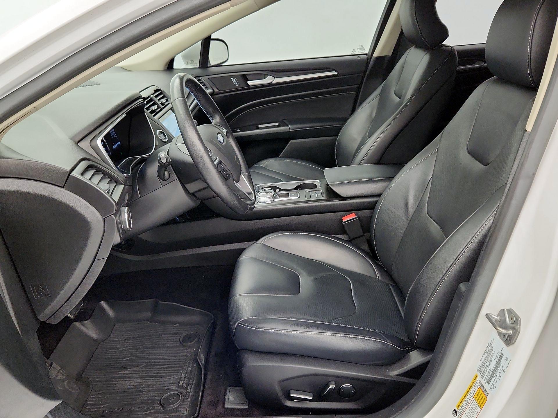 Thumbnail: 2017 Ford Fusion - 11