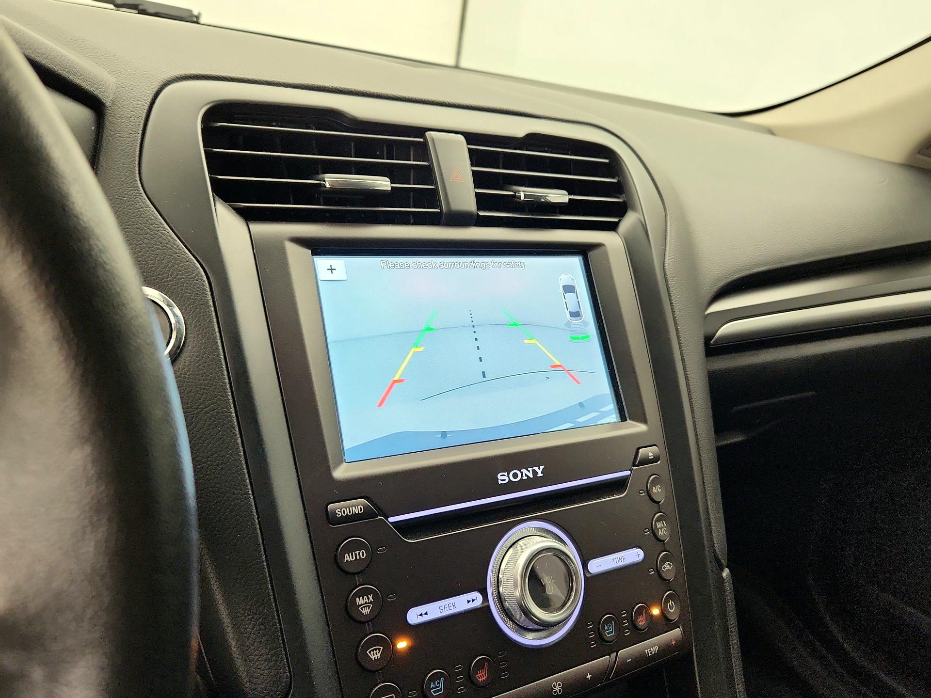 Thumbnail: 2017 Ford Fusion - 15