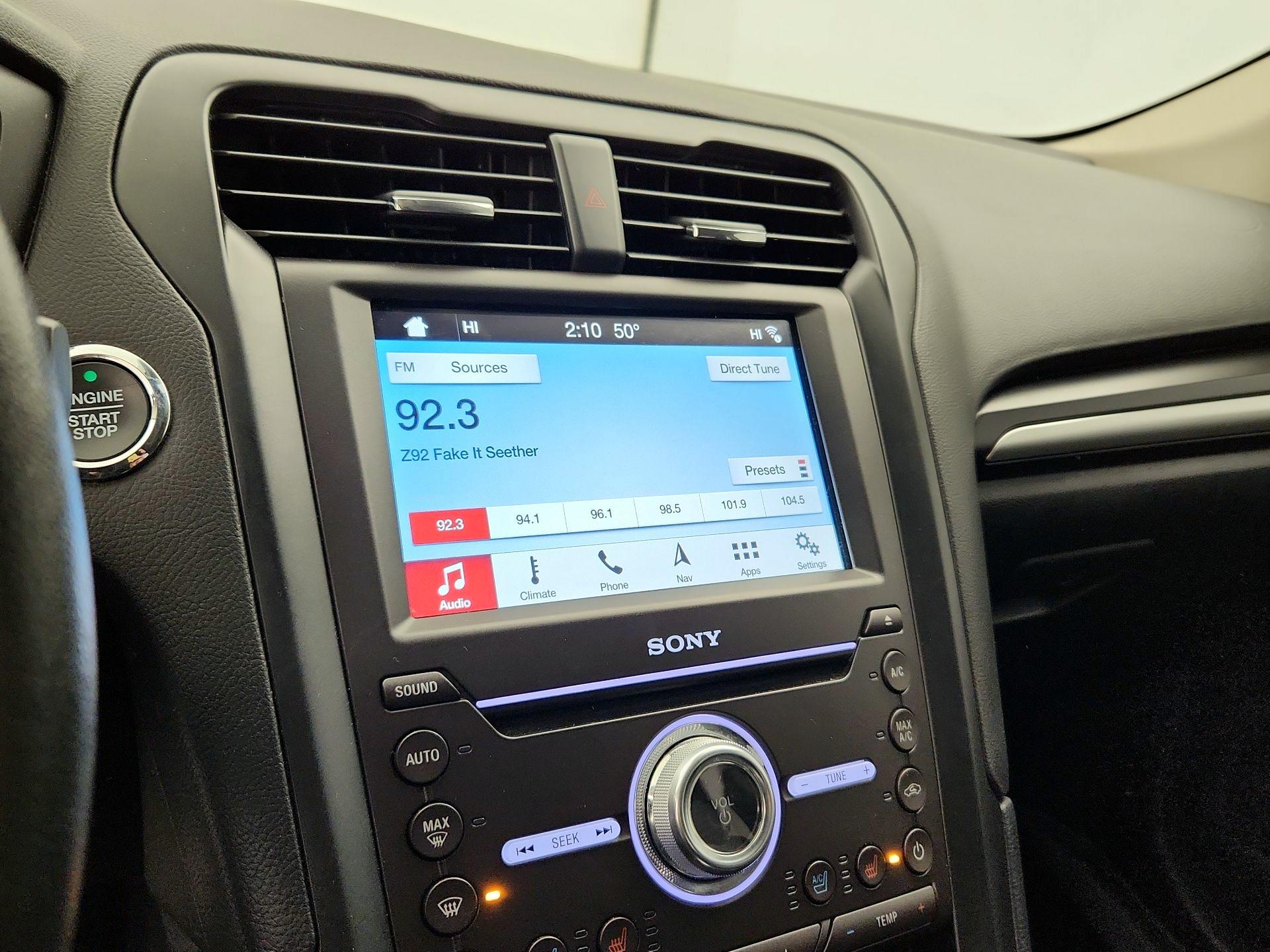 Thumbnail: 2017 Ford Fusion - 16