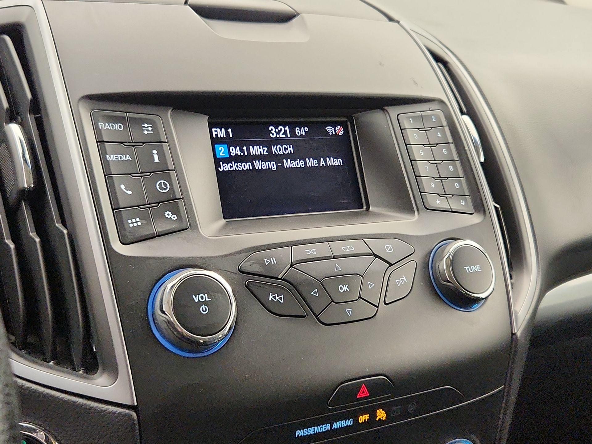 Thumbnail: 2019 Ford Edge - 15