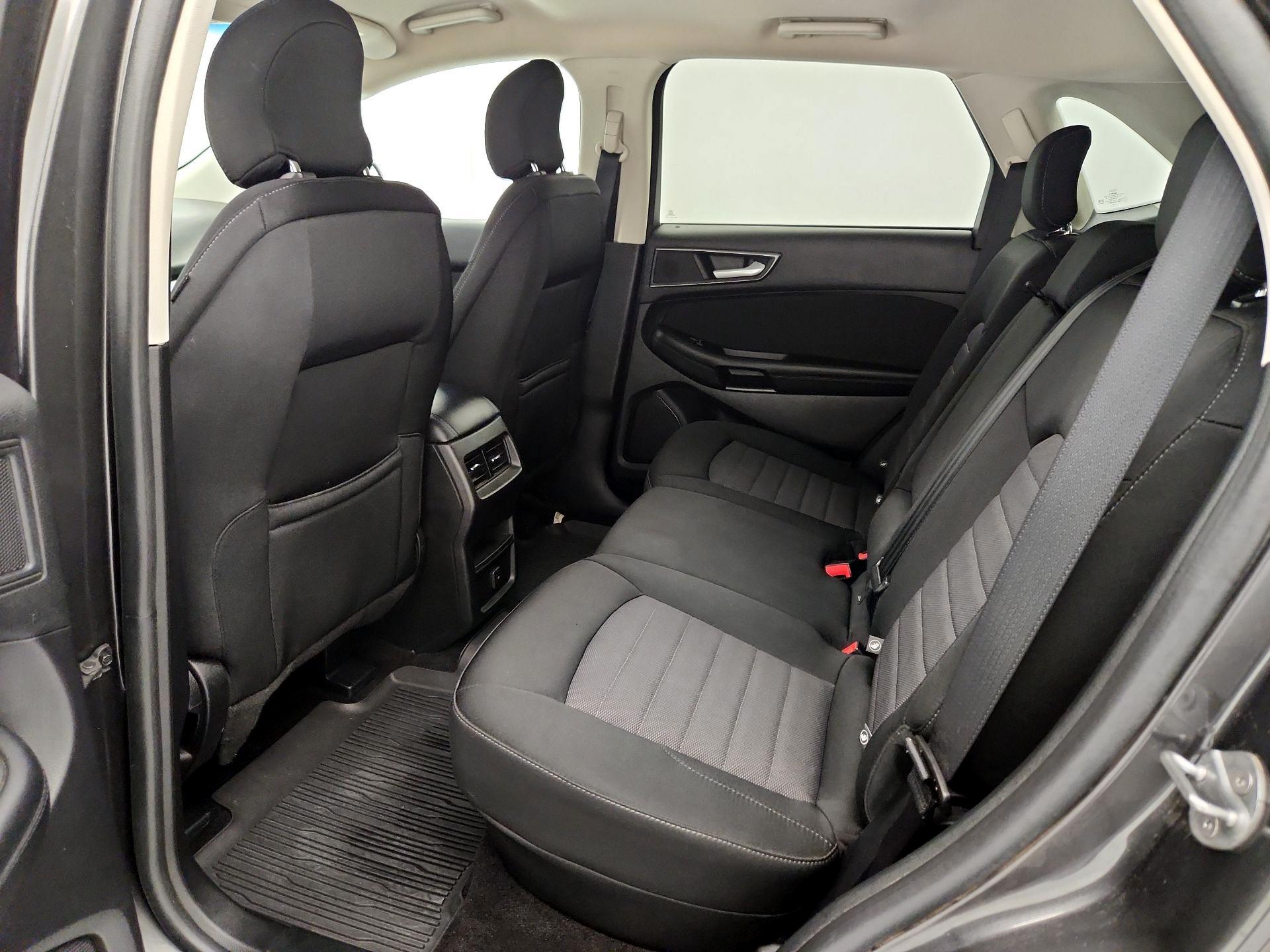 Thumbnail: 2019 Ford Edge - 19