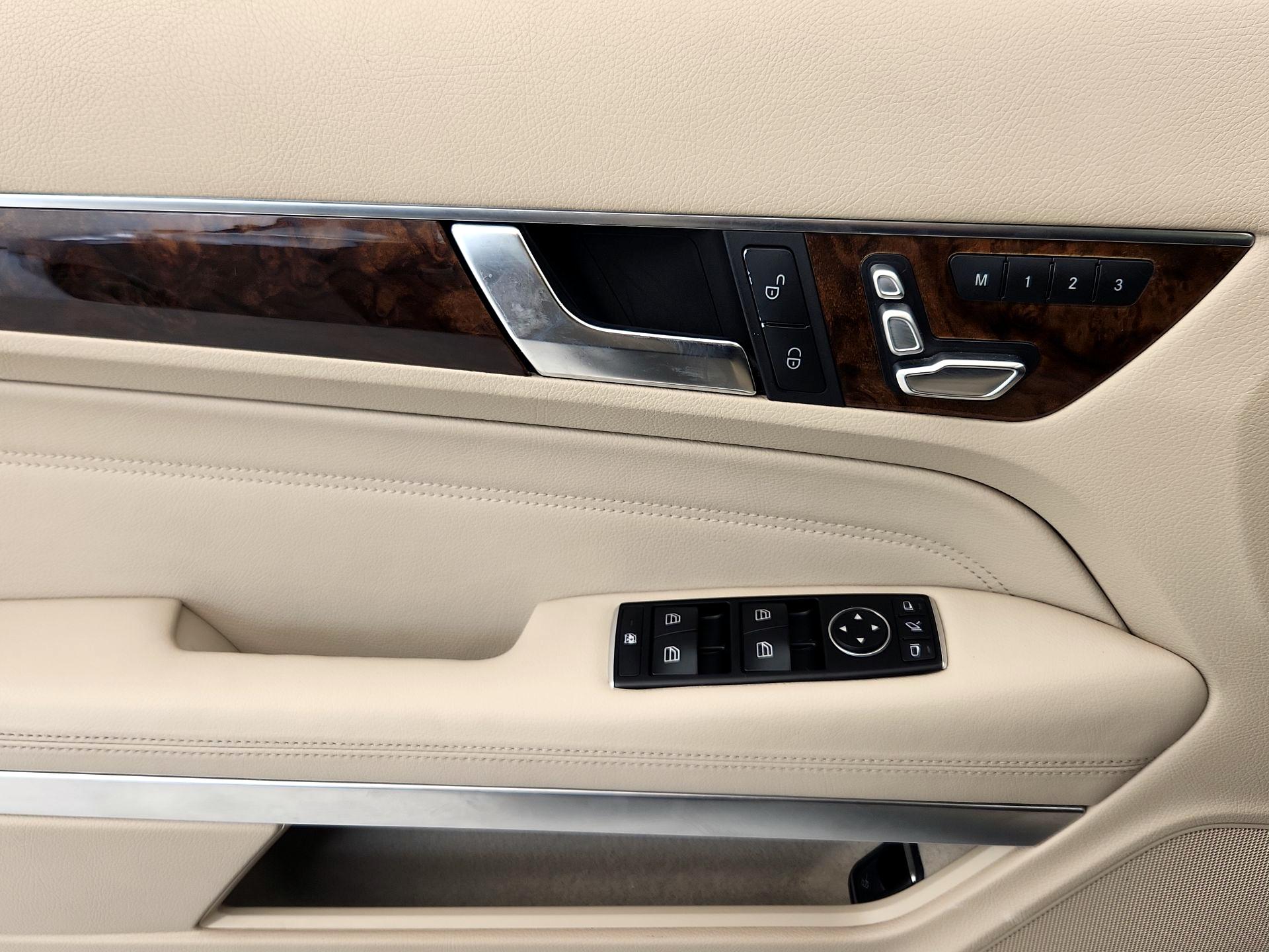 Thumbnail: 2016 Mercedes-Benz E-Class - 12