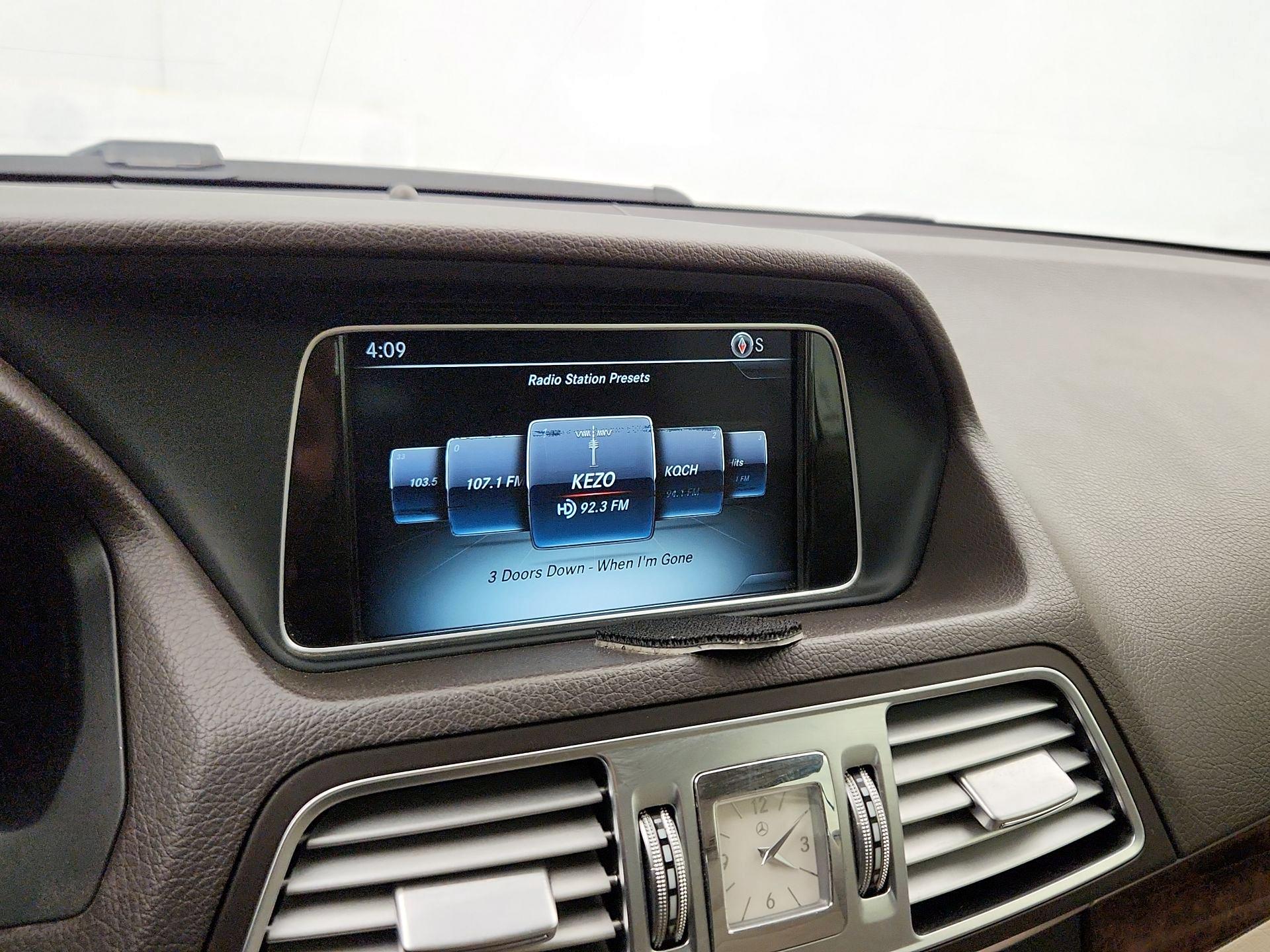 Thumbnail: 2016 Mercedes-Benz E-Class - 16