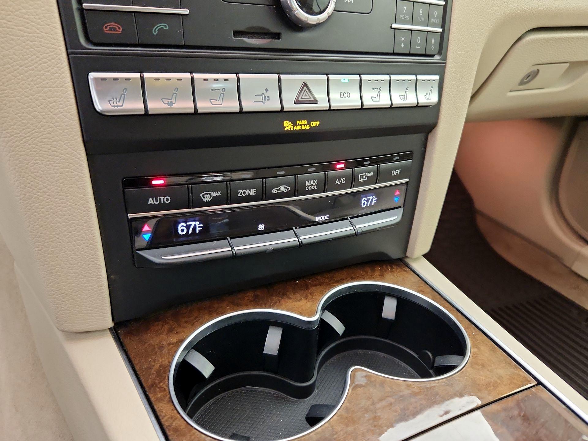 Thumbnail: 2016 Mercedes-Benz E-Class - 17