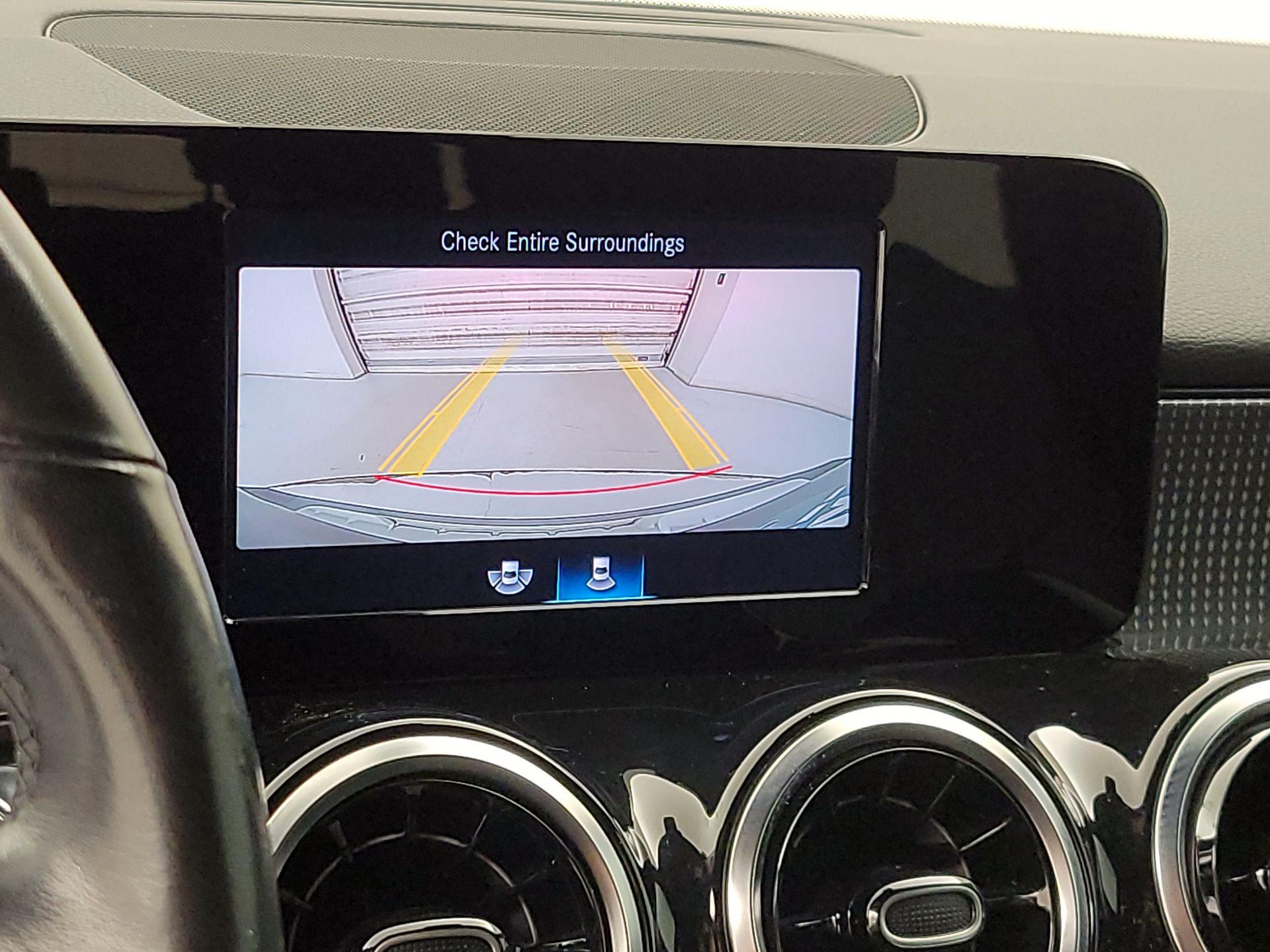 Thumbnail: 2020 Mercedes-Benz GLB - 14