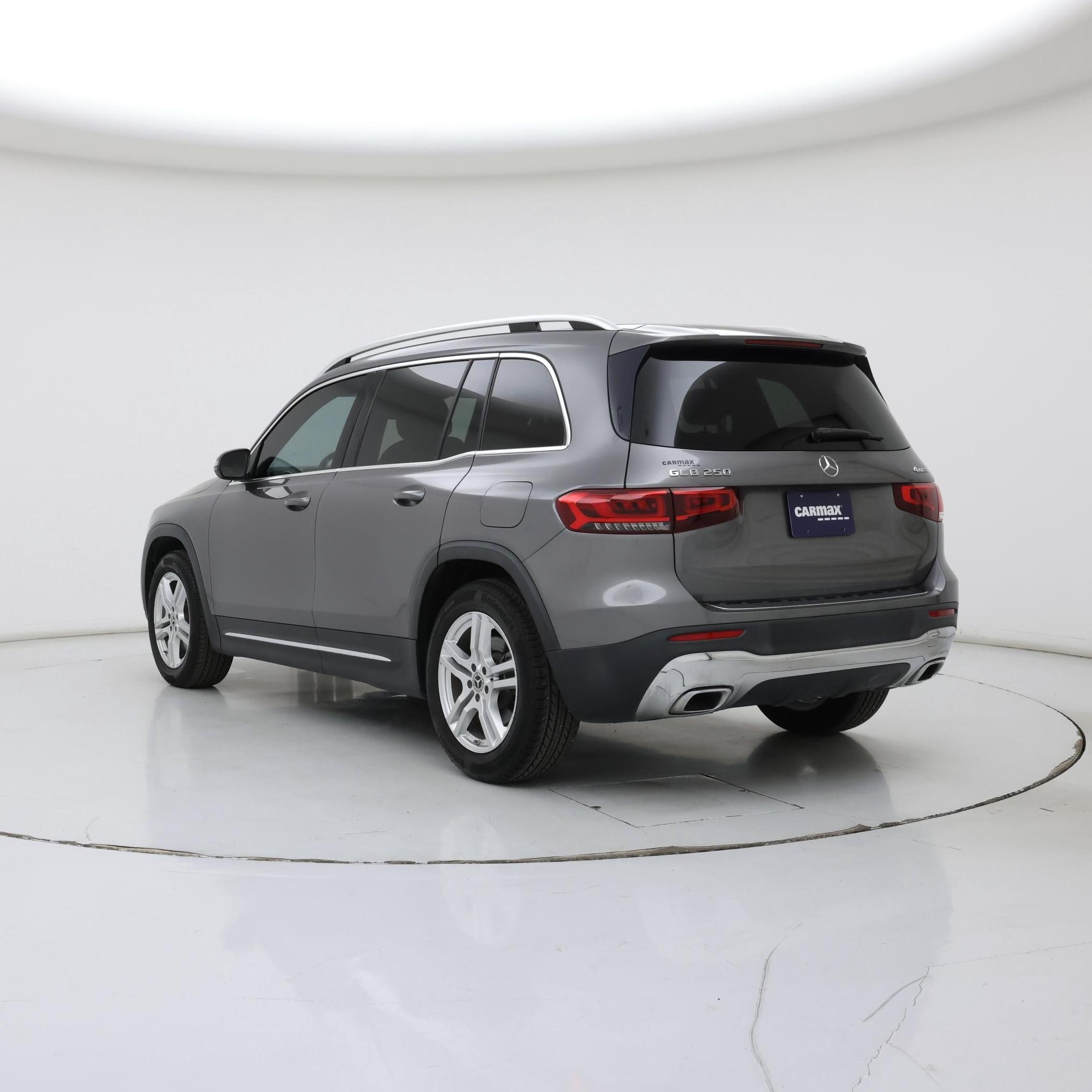 Thumbnail: 2020 Mercedes-Benz GLB - 2