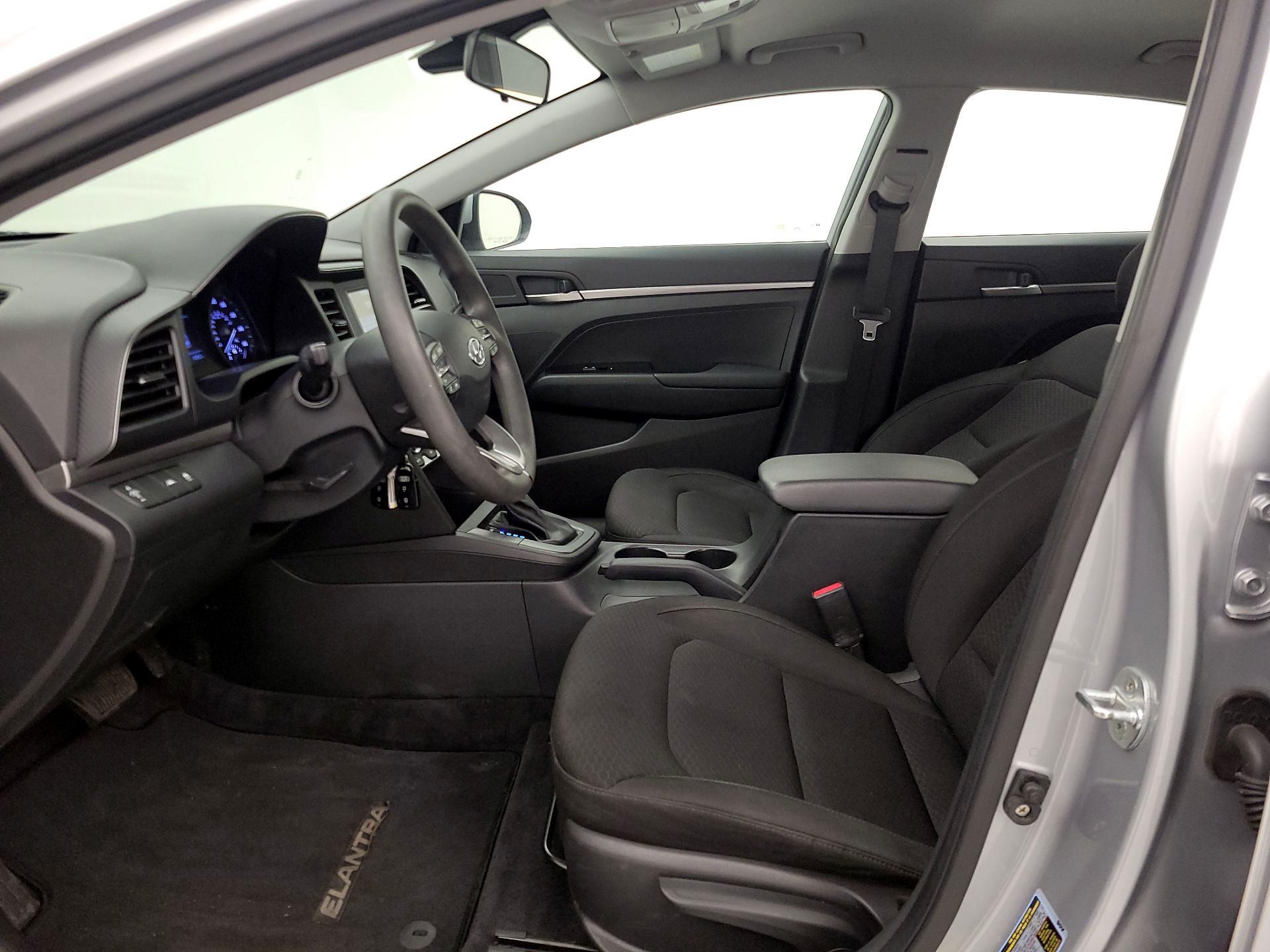 Thumbnail: 2020 Hyundai Elantra - 9