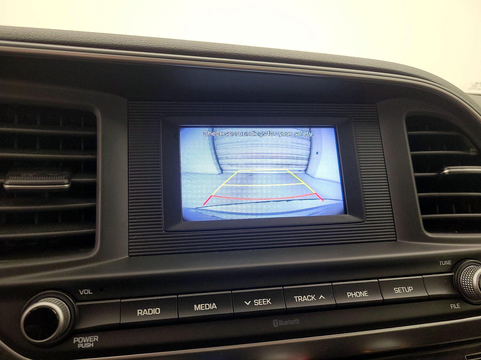 Thumbnail: 2020 Hyundai Elantra - 12