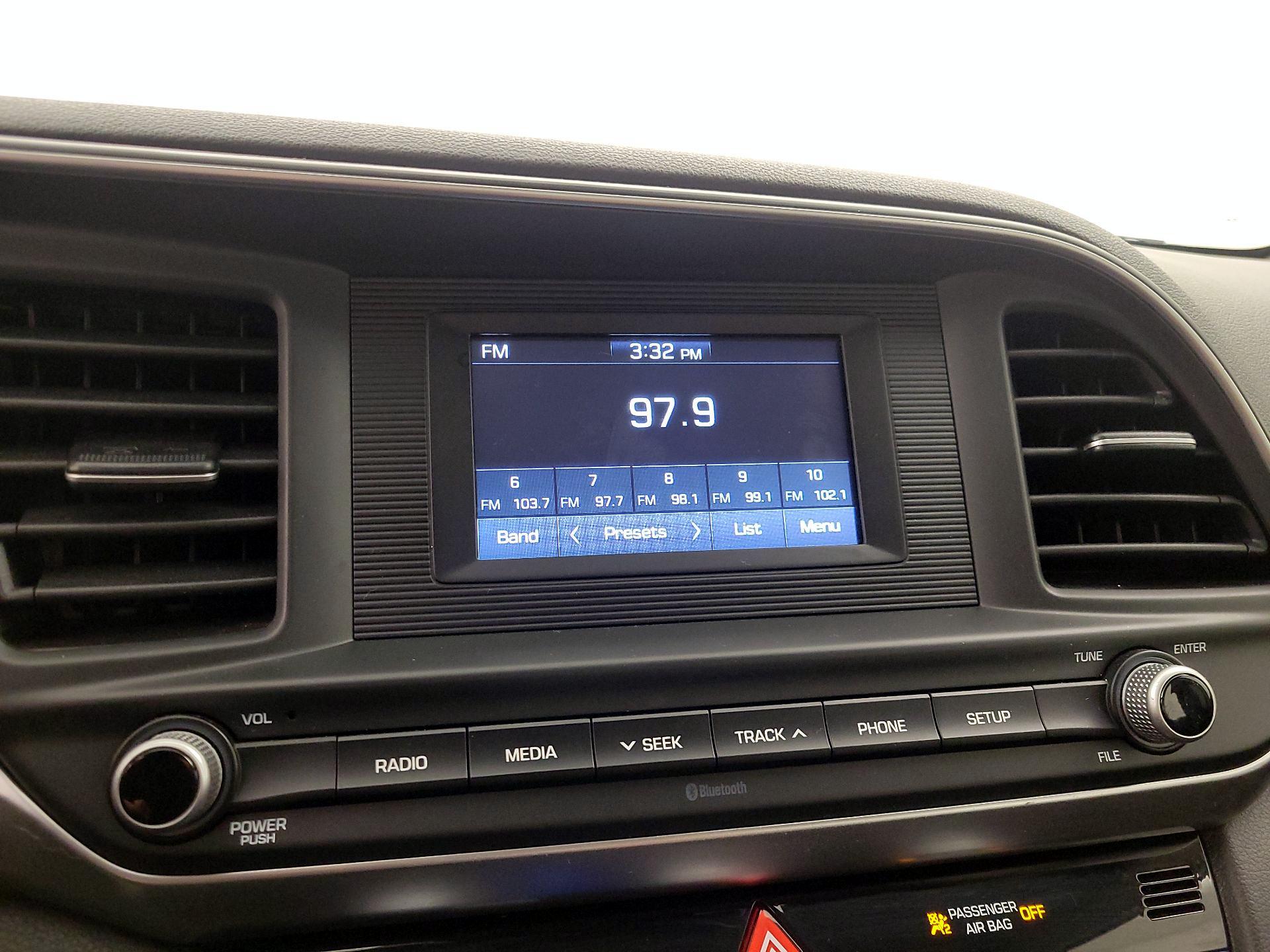 Thumbnail: 2020 Hyundai Elantra - 13