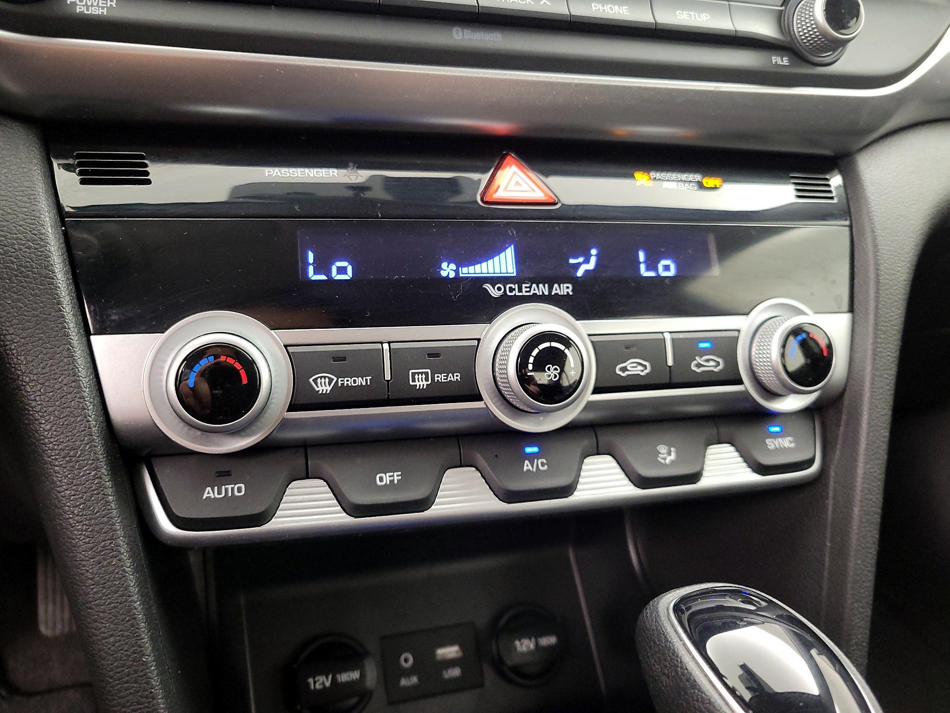 Thumbnail: 2020 Hyundai Elantra - 14