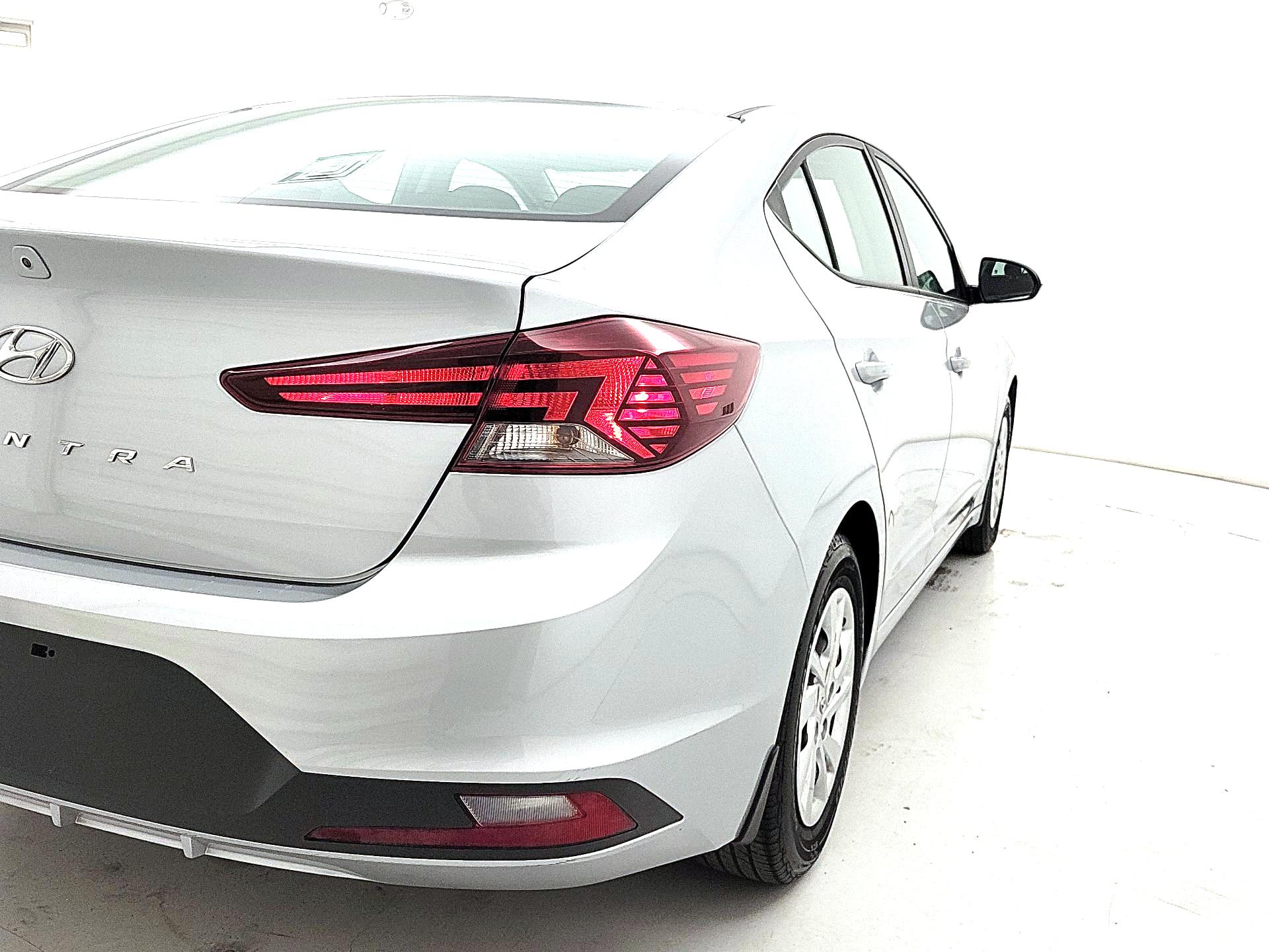 Thumbnail: 2020 Hyundai Elantra - 5