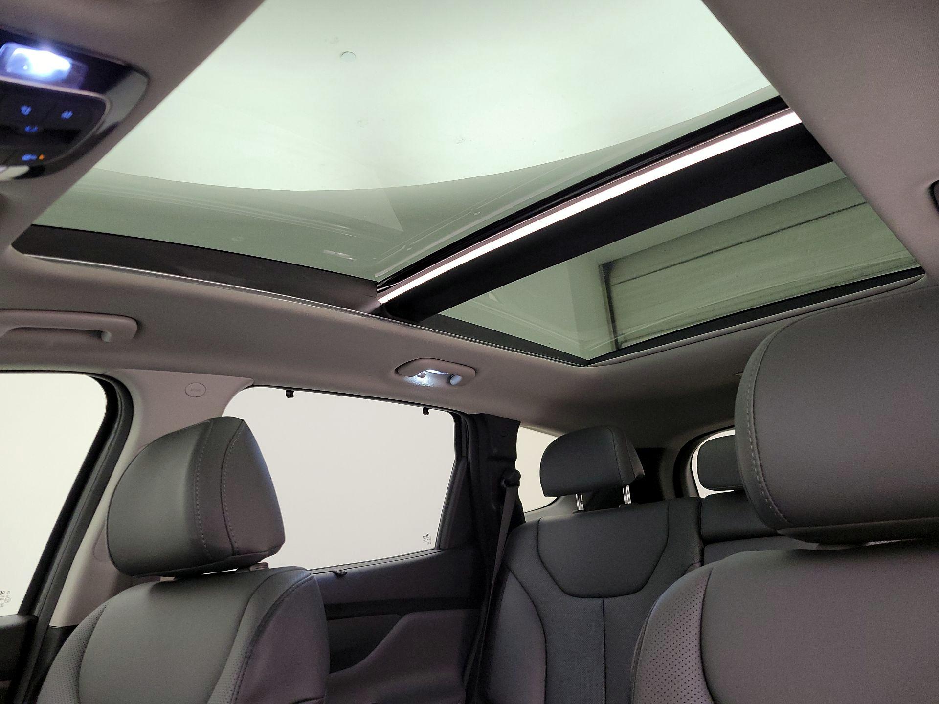 Thumbnail: 2023 Hyundai Santa Fe - 20