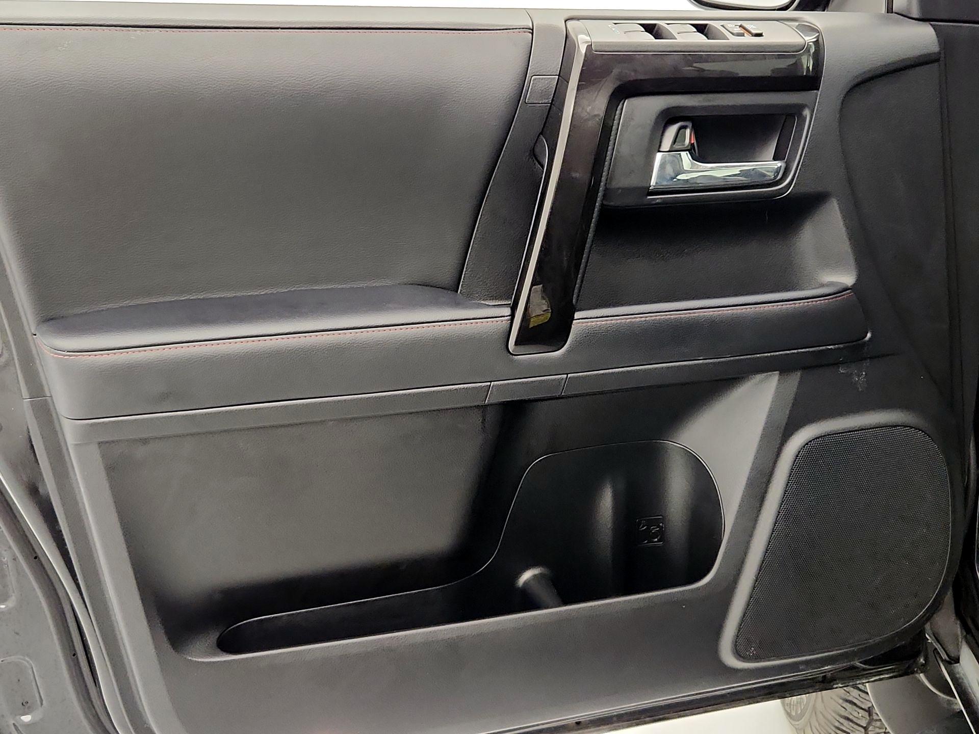 Thumbnail: 2023 Toyota 4Runner - 12