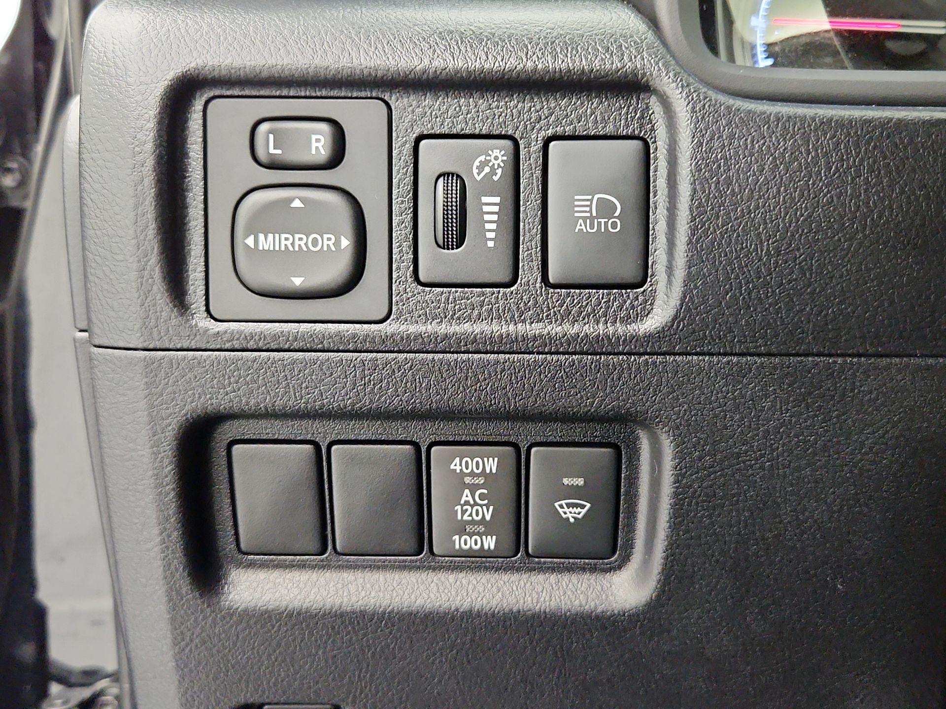 Thumbnail: 2023 Toyota 4Runner - 13