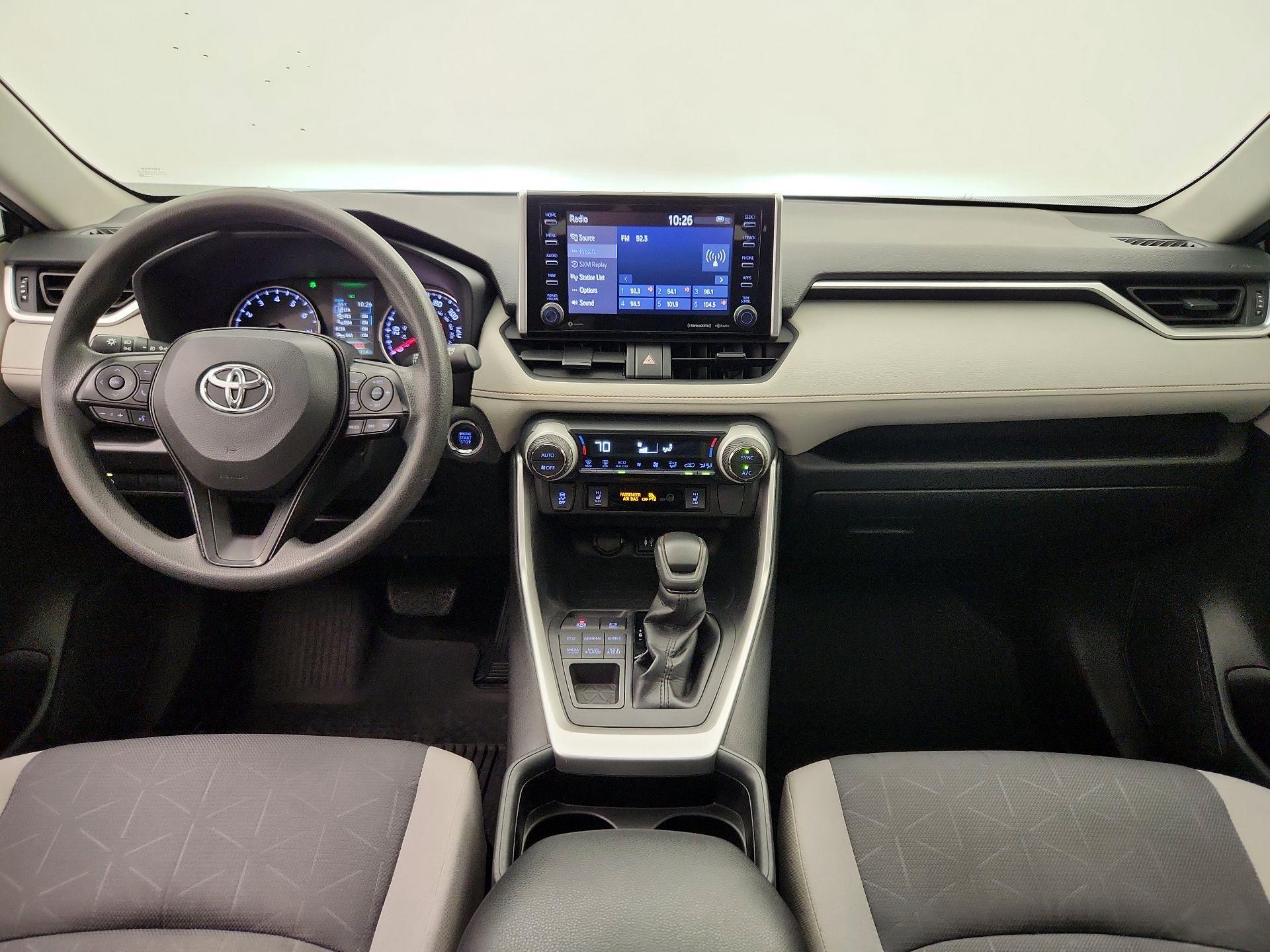 Thumbnail: 2019 Toyota RAV4 - 9