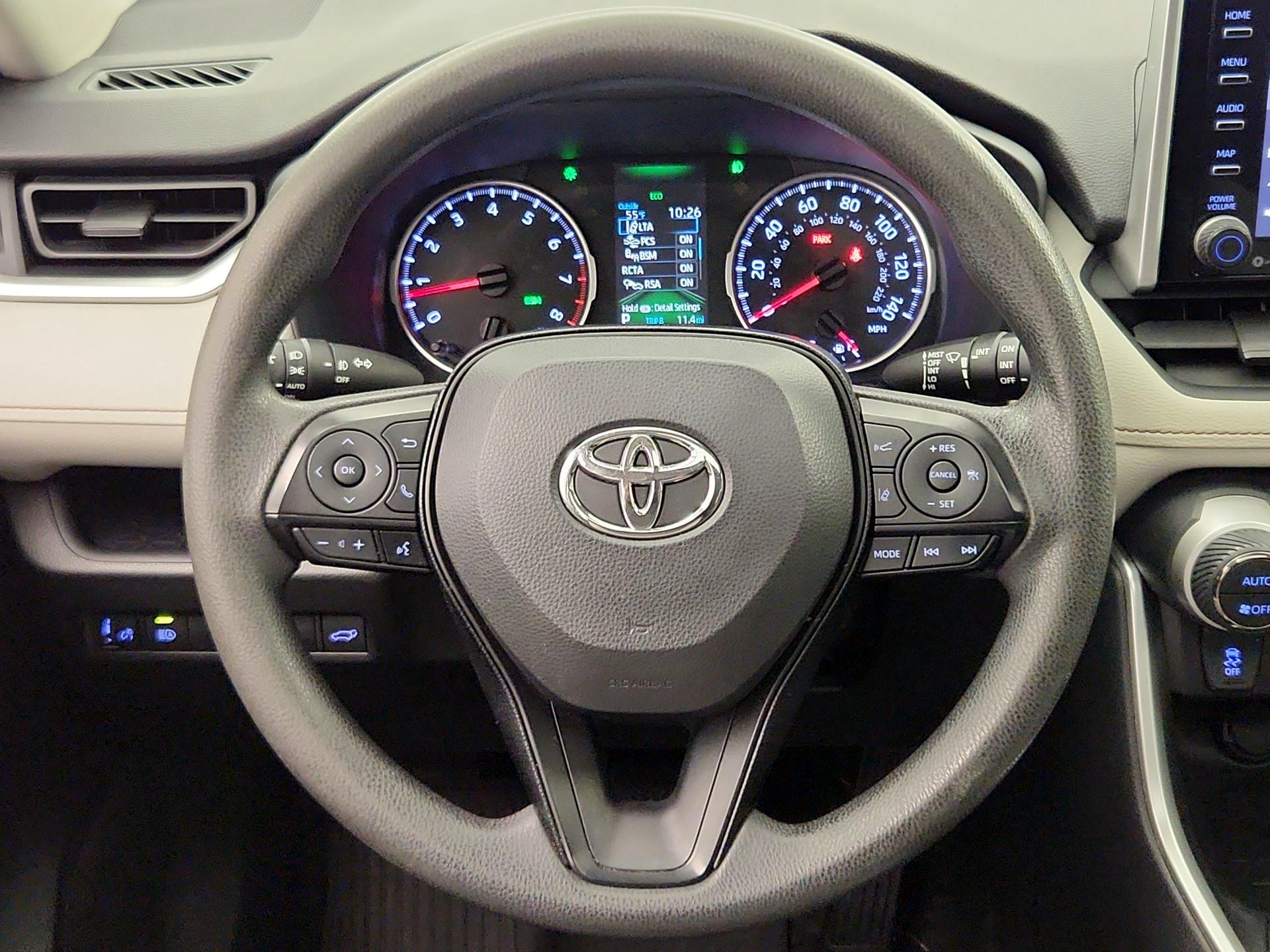 Thumbnail: 2019 Toyota RAV4 - 10
