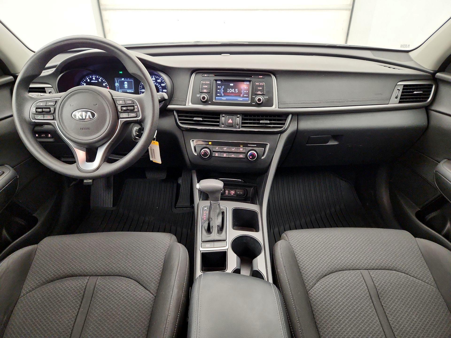 Thumbnail: 2017 Kia Optima - 9