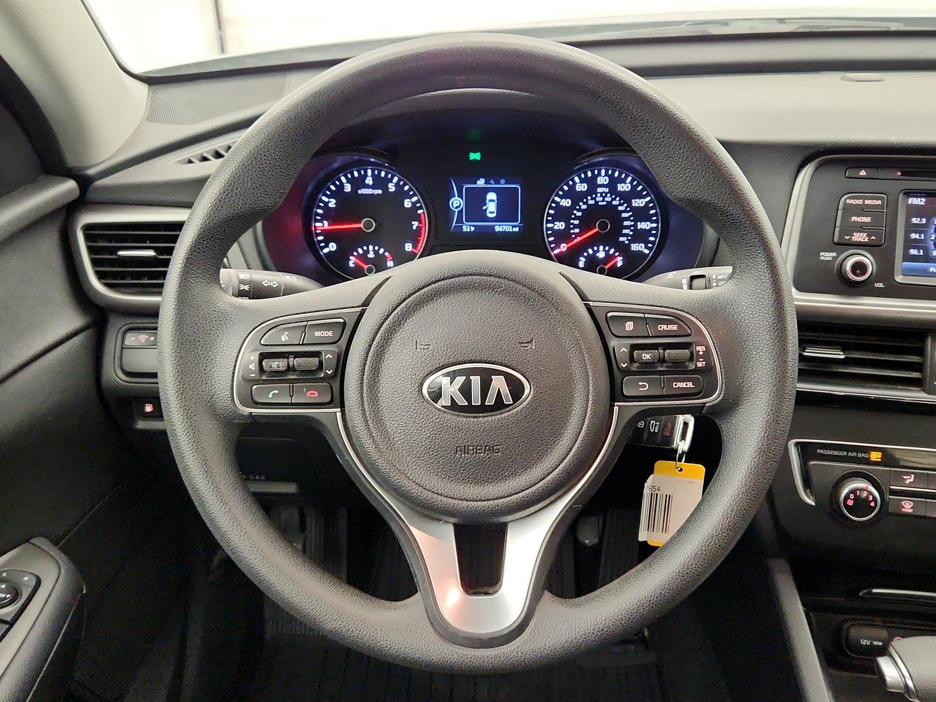 Thumbnail: 2017 Kia Optima - 10