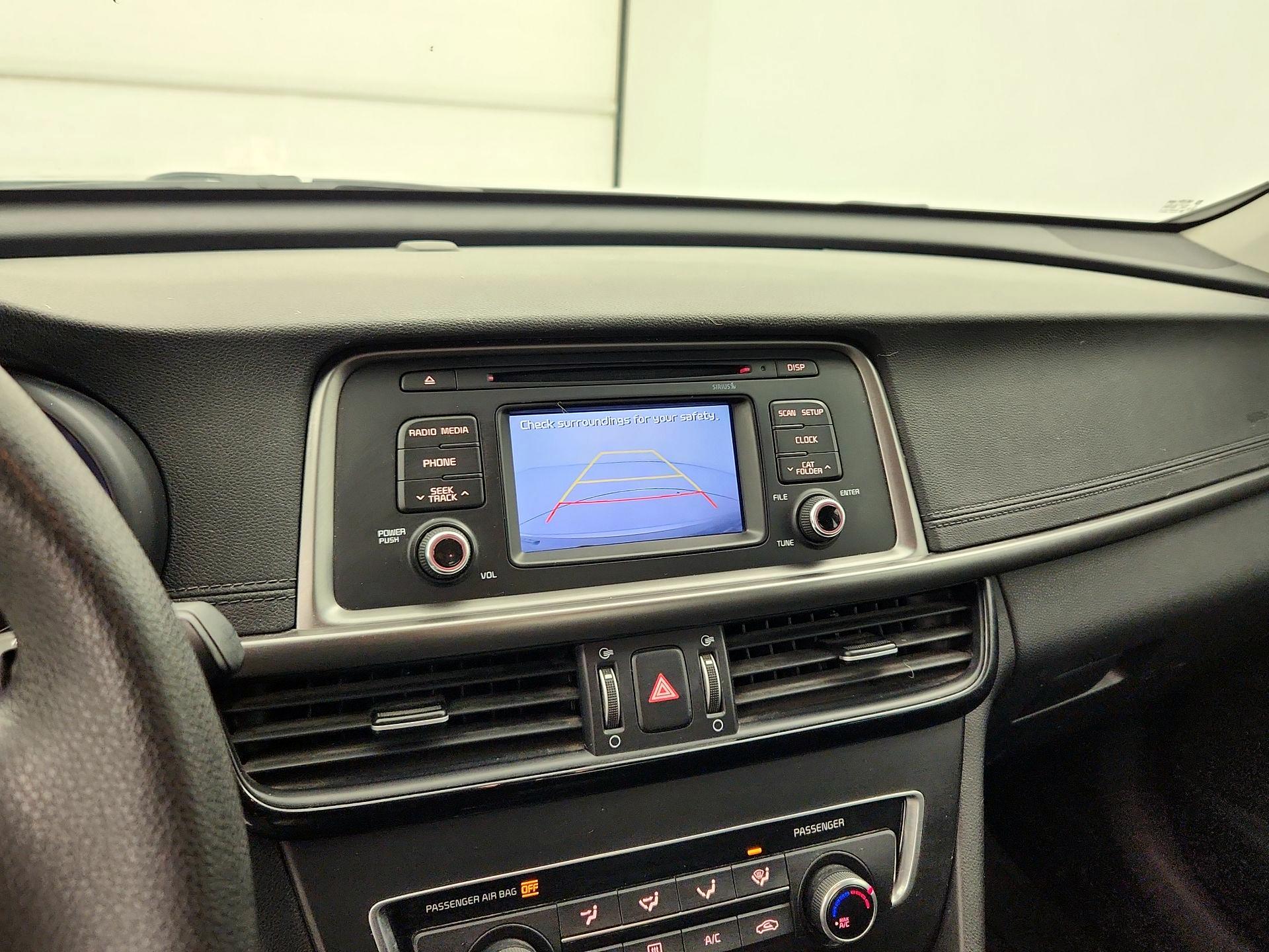 Thumbnail: 2017 Kia Optima - 14