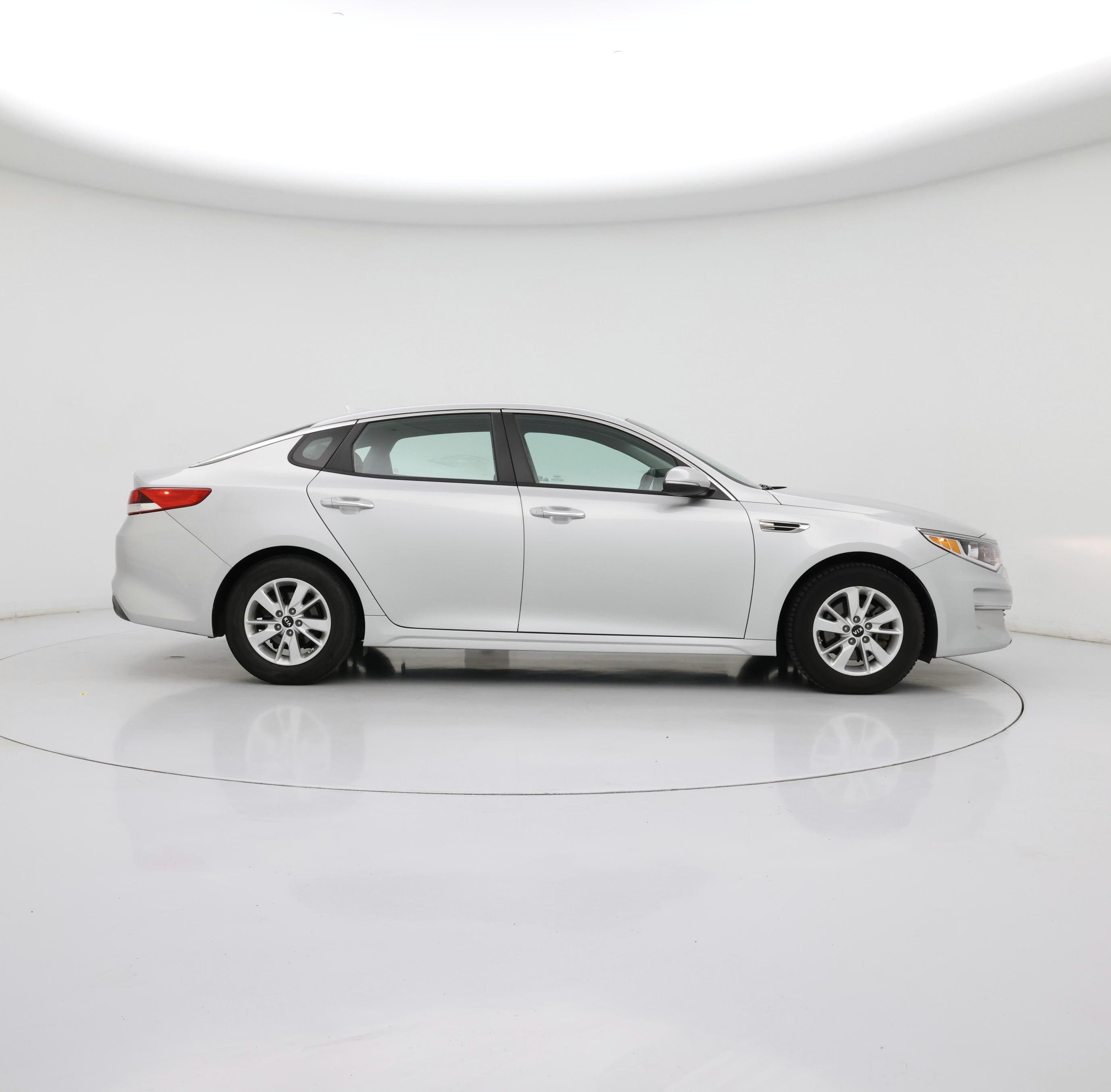 Thumbnail: 2017 Kia Optima - 7