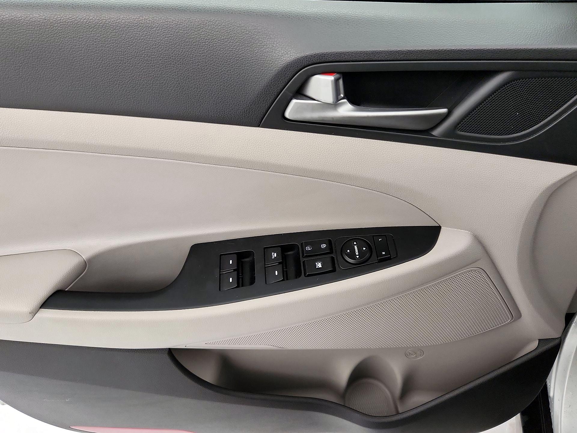 Thumbnail: 2017 Hyundai Tucson - 12