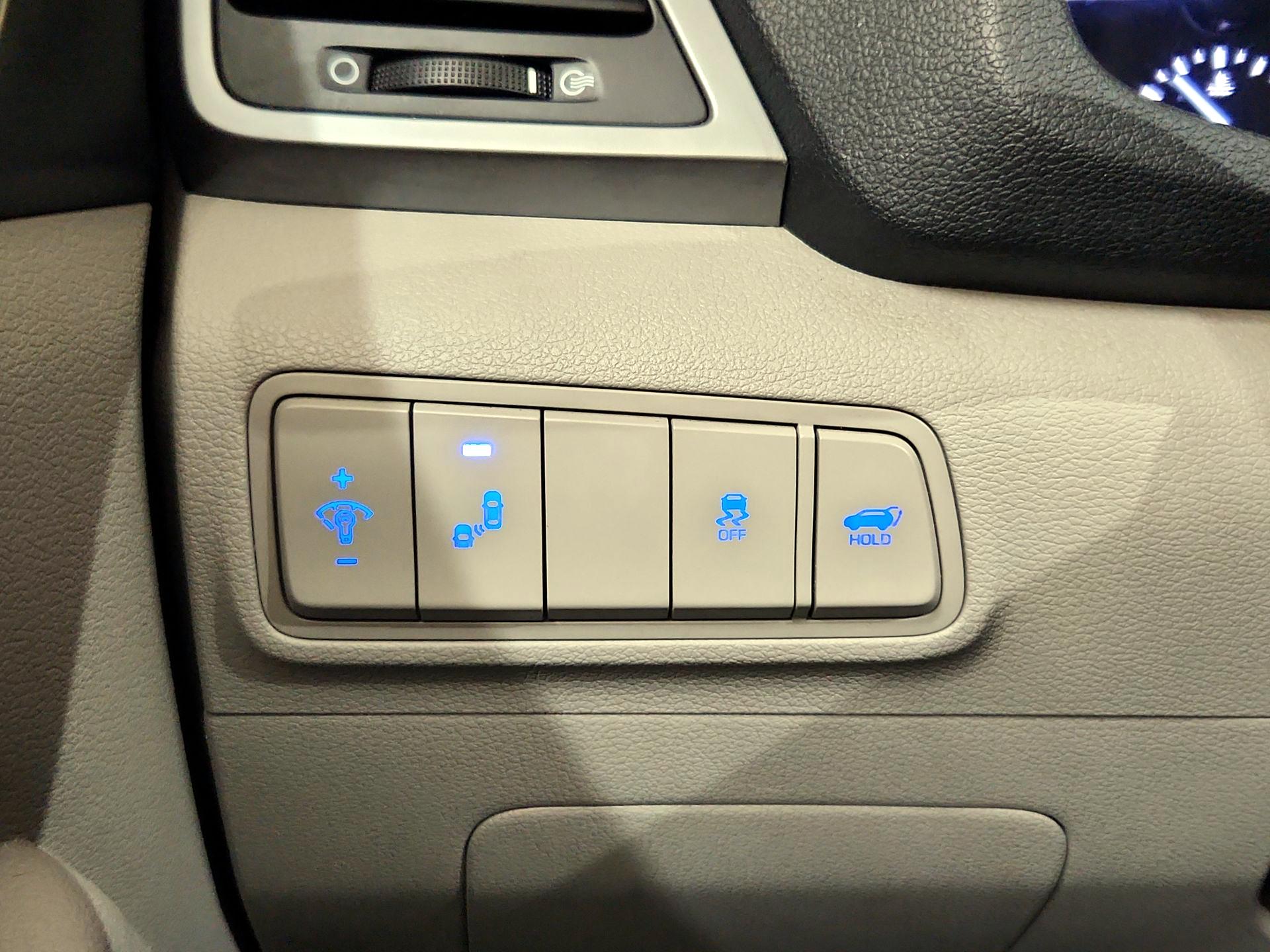 Thumbnail: 2017 Hyundai Tucson - 13