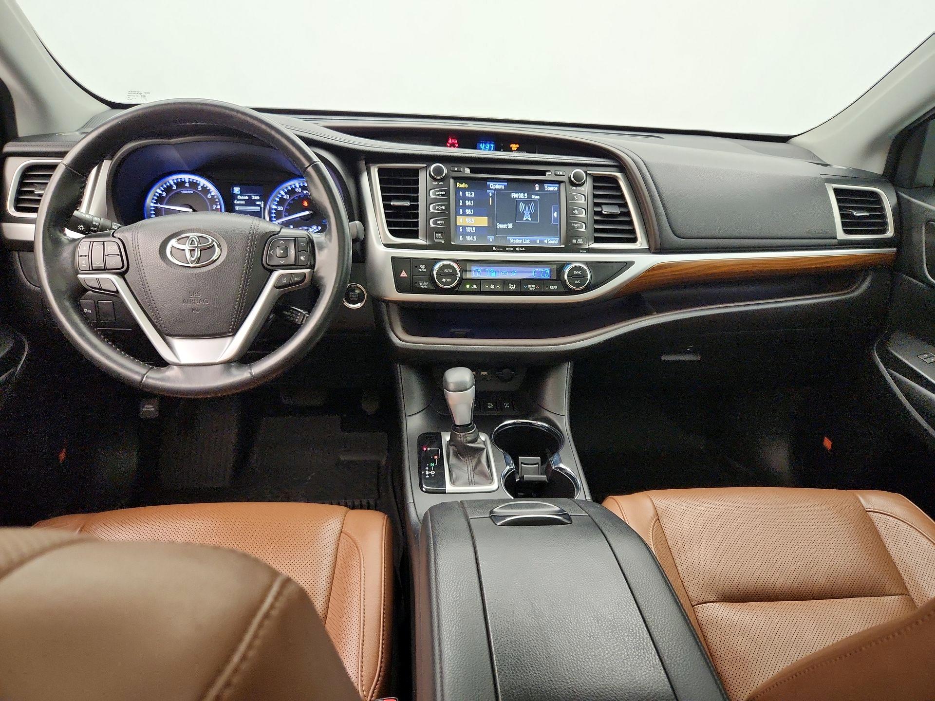 Thumbnail: 2019 Toyota Highlander - 9