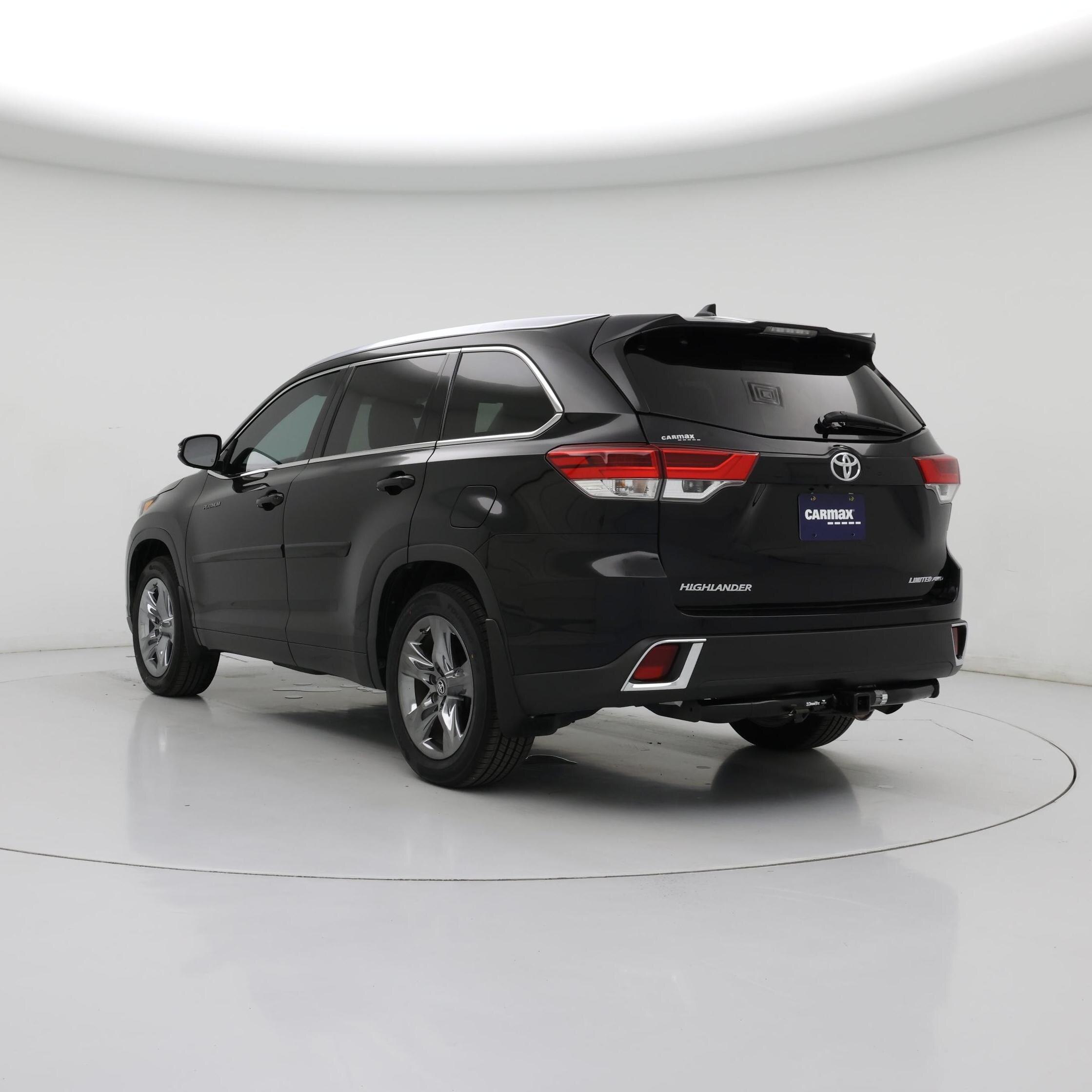 Thumbnail: 2019 Toyota Highlander - 2