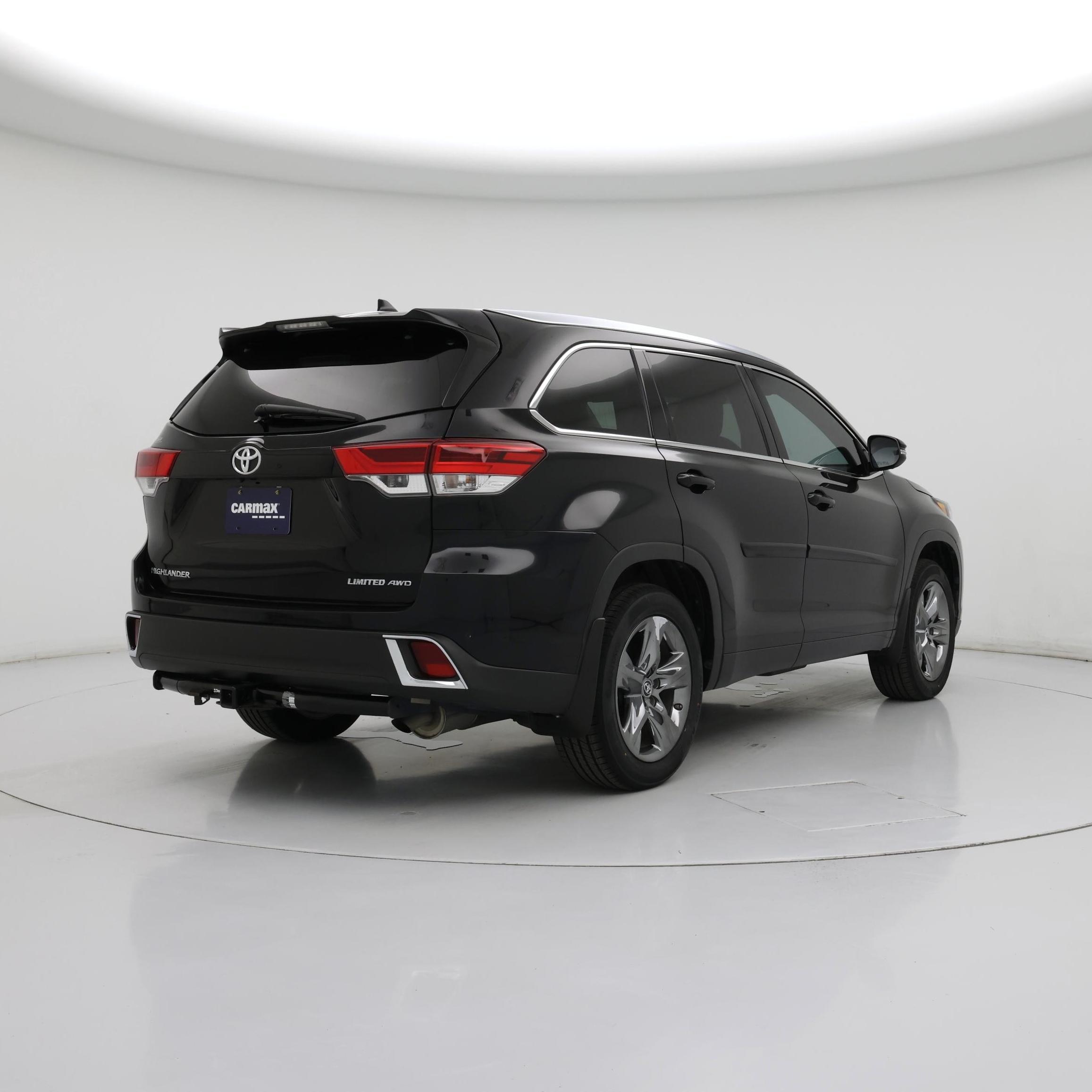 Thumbnail: 2019 Toyota Highlander - 8