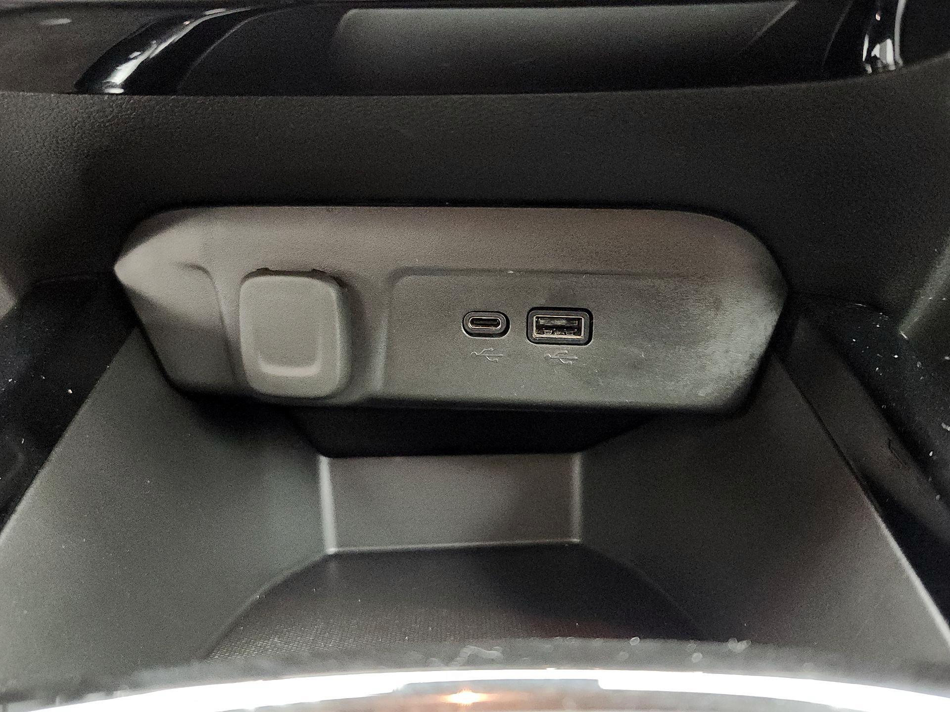 Thumbnail: 2025 Chevrolet Trax - 18