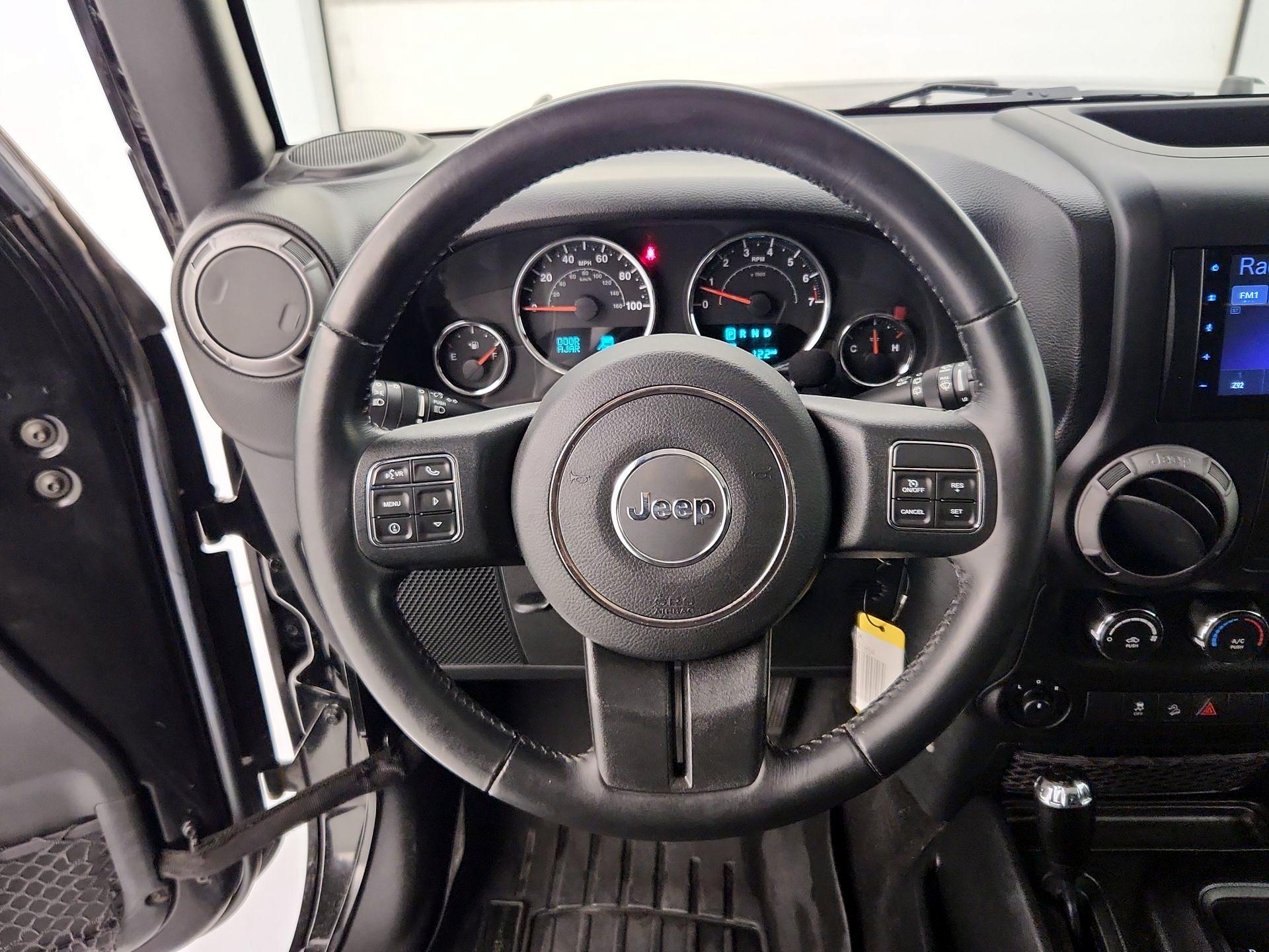 Thumbnail: 2017 Jeep Wrangler - 10