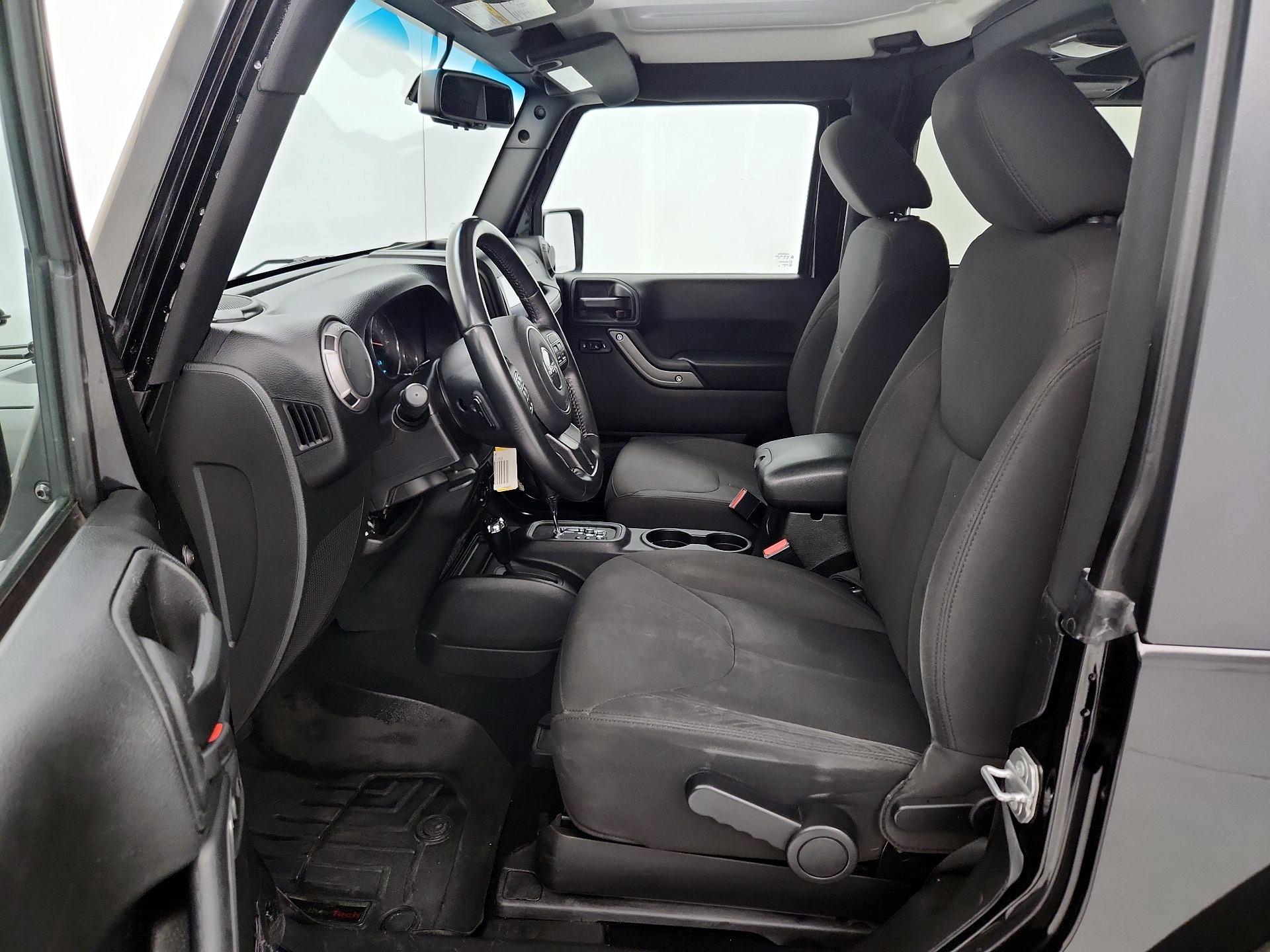 Thumbnail: 2017 Jeep Wrangler - 11