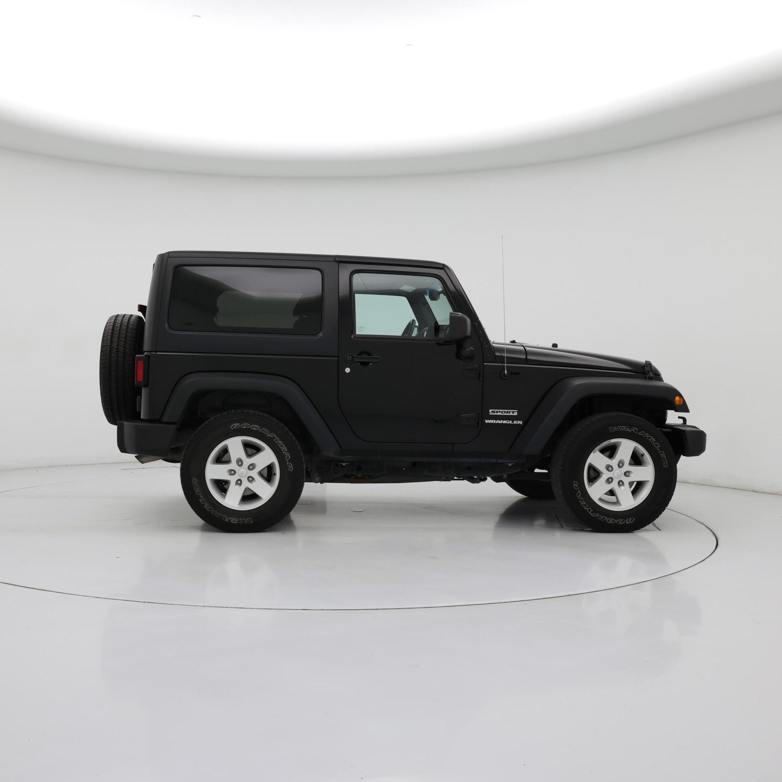 Thumbnail: 2017 Jeep Wrangler - 7