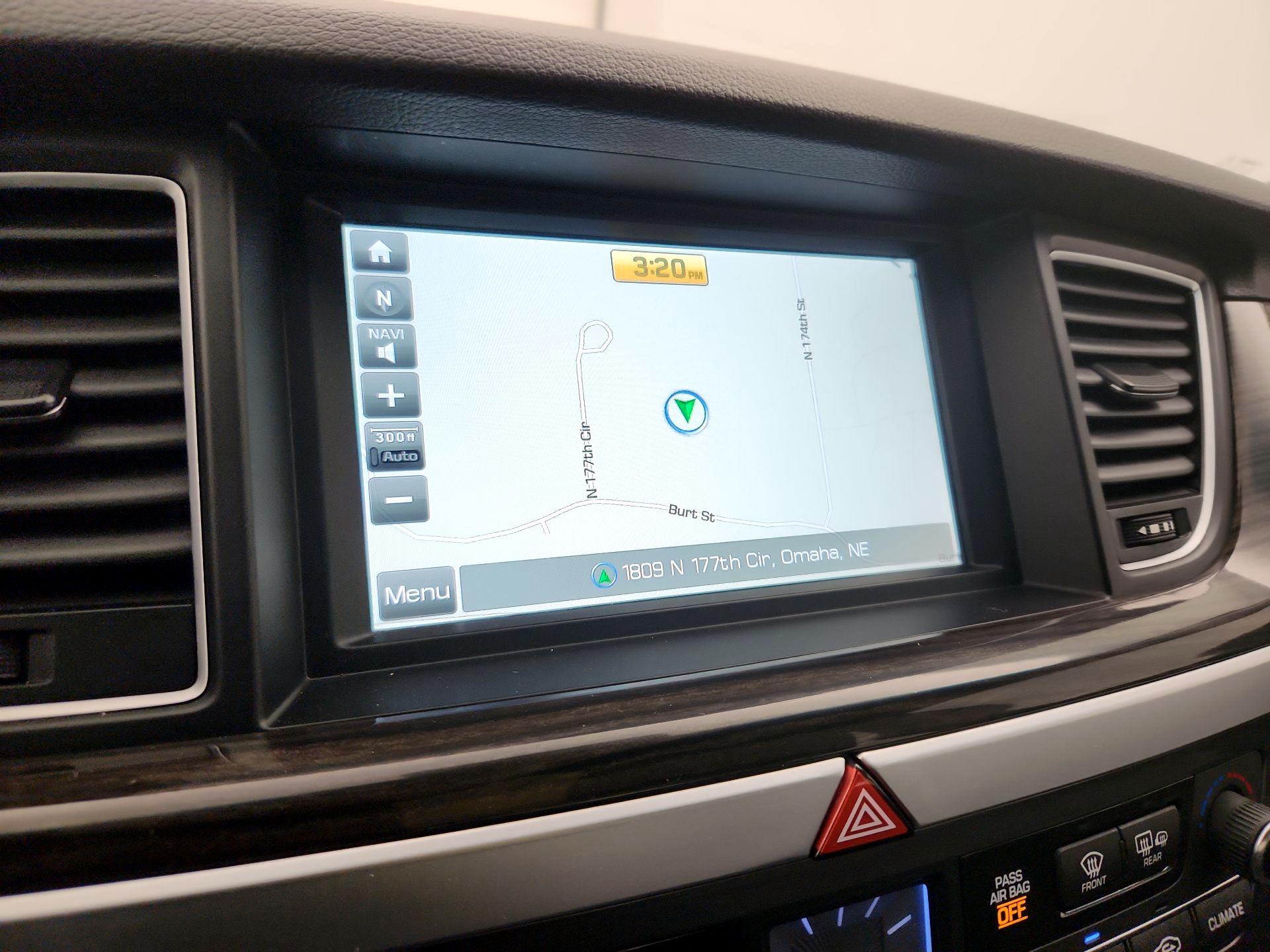 Thumbnail: 2015 Hyundai Genesis - 14