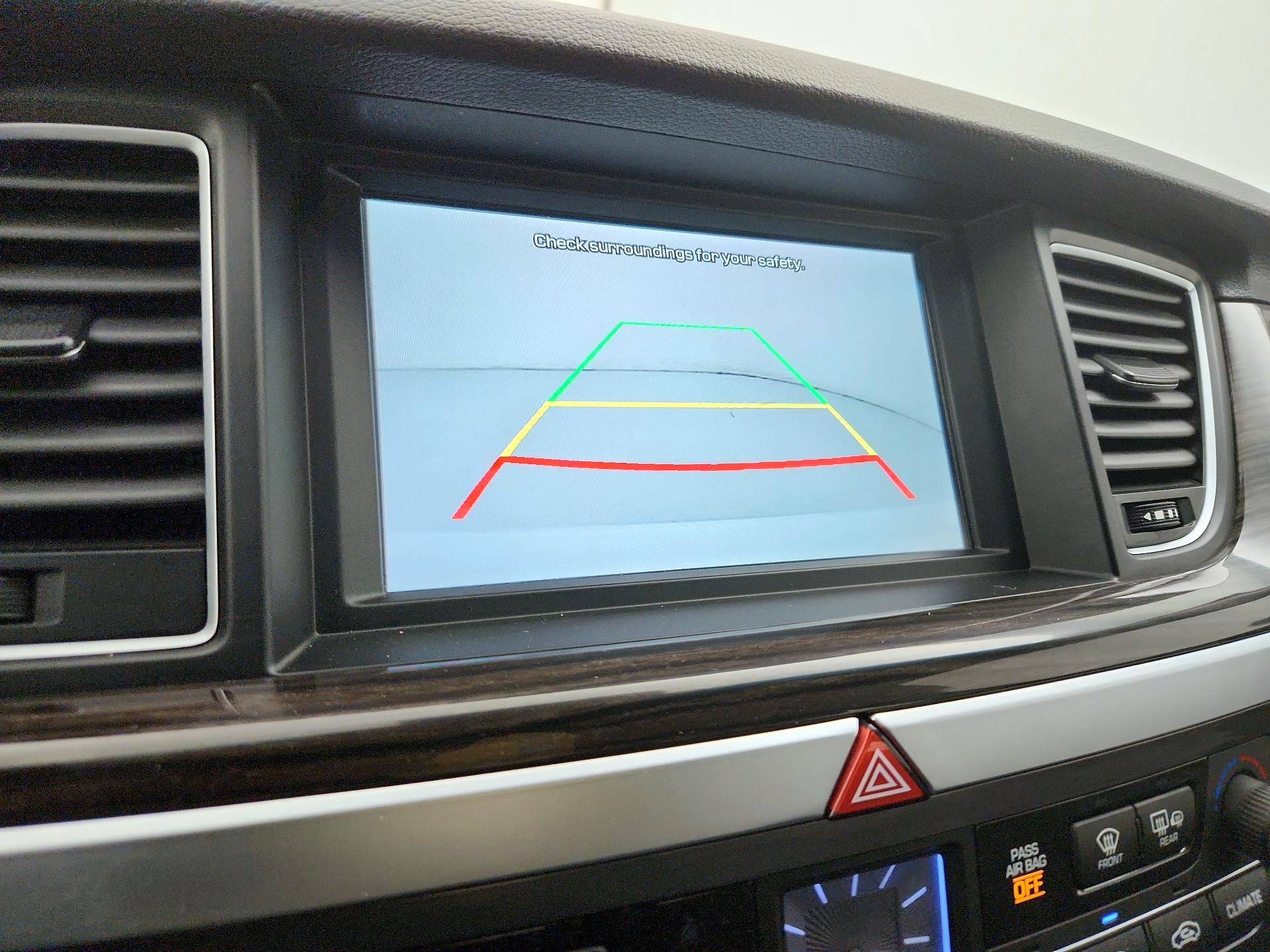 Thumbnail: 2015 Hyundai Genesis - 15