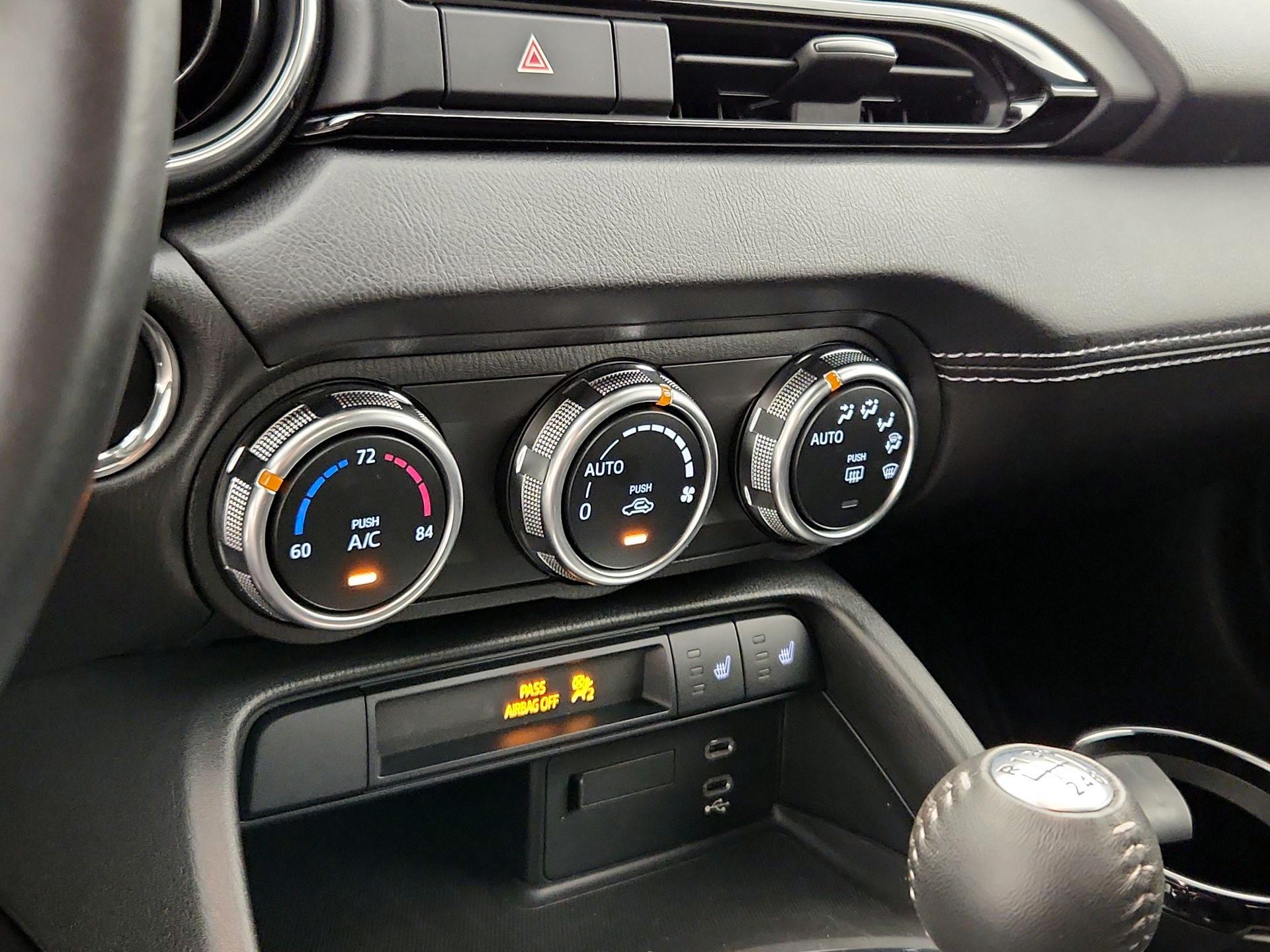 Thumbnail: 2024 Mazda MX-5 Miata - 17