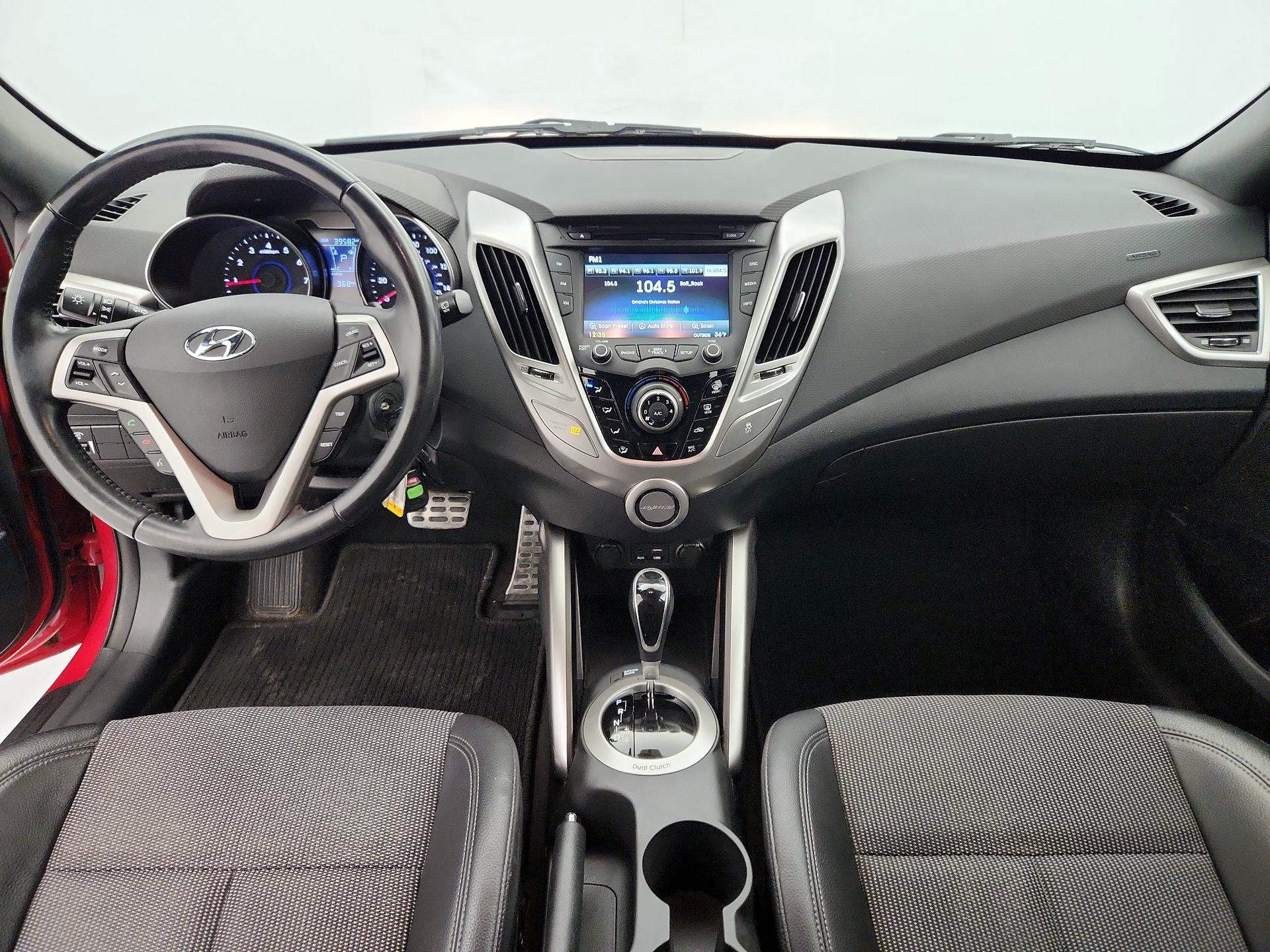 Thumbnail: 2016 Hyundai Veloster - 9