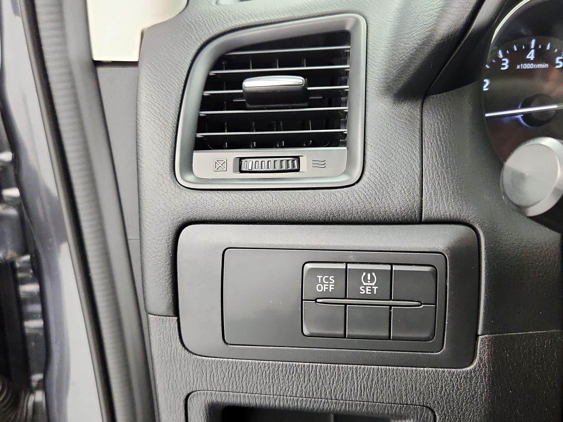 Thumbnail: 2015 Mazda CX-5 - 13